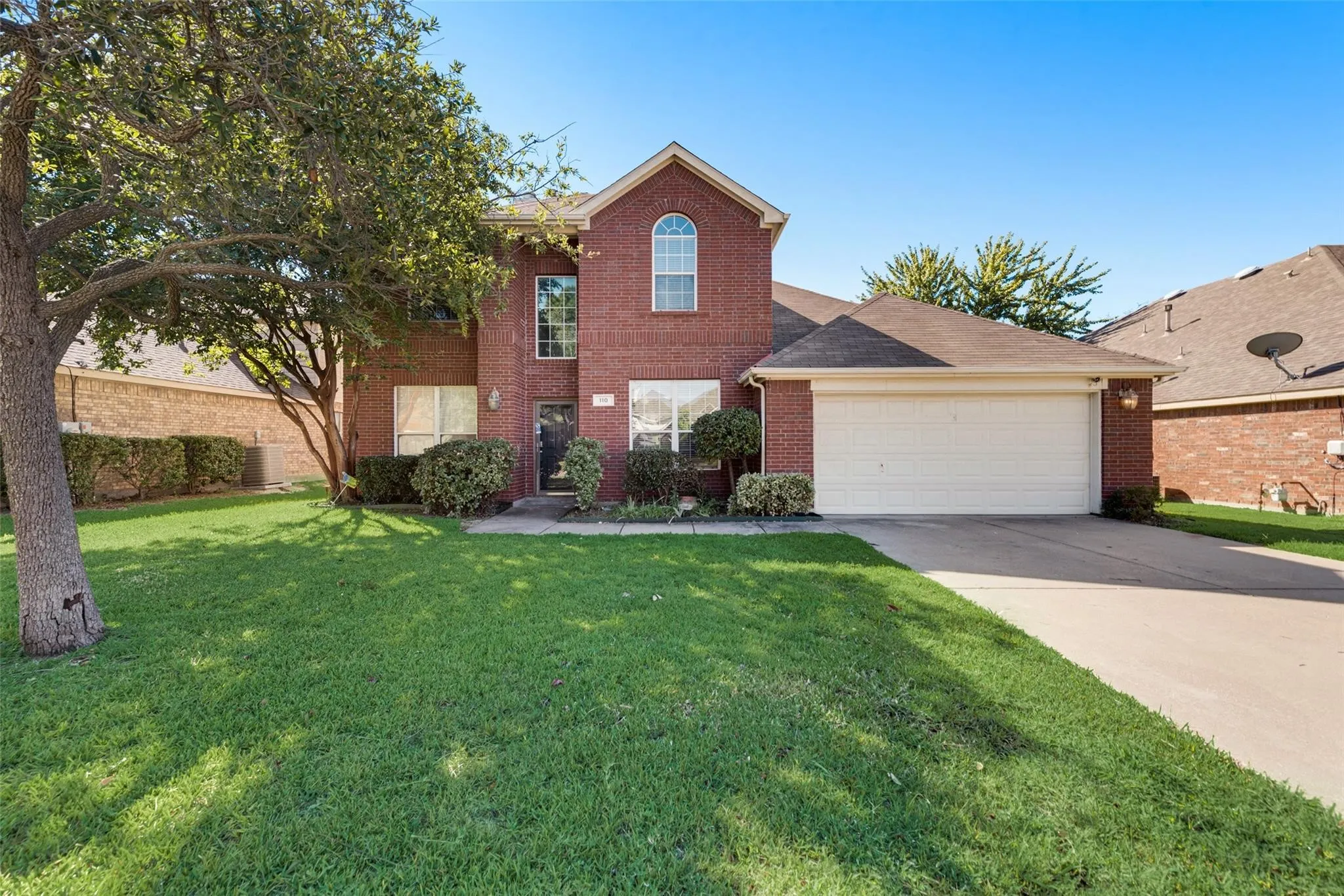 Single Family Residence For Rent in Tarrant County , 110 Millington Trail, Mansfield, Texas 76063, 4 Bedroom, 3 Bathroom, 2 Garage spaces, 2,664 Sqft, built in 2002, mls#21407035, Real Estate Agent in Mansfield, Homes For Rent in Tarrant county, Homes For Rent in Mansfield, Realtor in Mansfield Texas, Real Estate Brokerage Independent Realty Texas, Luminita Cordes Realtor