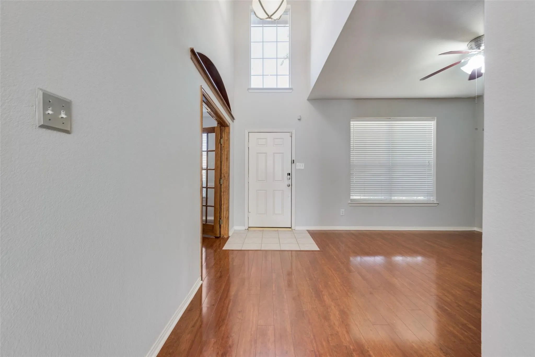 Single Family Residence For Rent in Tarrant County , 110 Millington Trail, Mansfield, Texas 76063, 4 Bedroom, 3 Bathroom, 2 Garage spaces, 2,664 Sqft, built in 2002, mls#21407035, Real Estate Agent in Mansfield, Homes For Rent in Tarrant county, Homes For Rent in Mansfield, Realtor in Mansfield Texas, Real Estate Brokerage Independent Realty Texas, Luminita Cordes Realtor