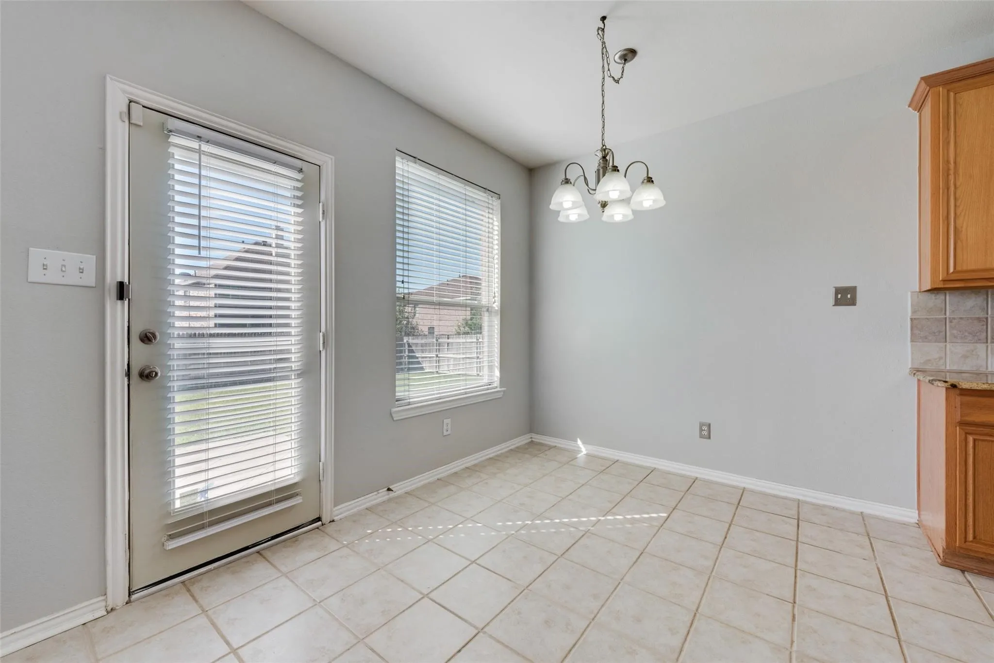 Single Family Residence For Rent in Tarrant County , 110 Millington Trail, Mansfield, Texas 76063, 4 Bedroom, 3 Bathroom, 2 Garage spaces, 2,664 Sqft, built in 2002, mls#21407035, Real Estate Agent in Mansfield, Homes For Rent in Tarrant county, Homes For Rent in Mansfield, Realtor in Mansfield Texas, Real Estate Brokerage Independent Realty Texas, Luminita Cordes Realtor