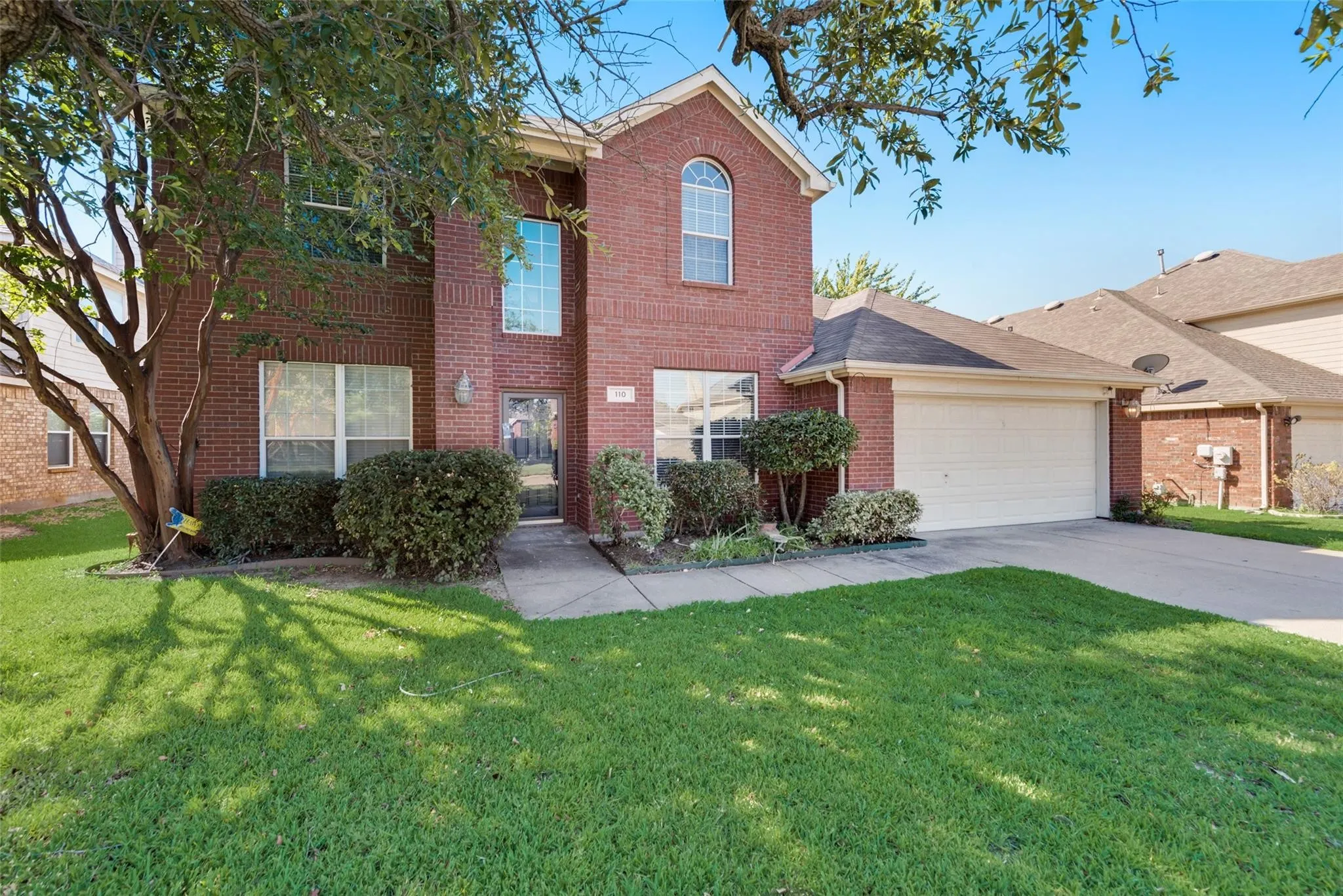 Single Family Residence For Rent in Tarrant County , 110 Millington Trail, Mansfield, Texas 76063, 4 Bedroom, 3 Bathroom, 2 Garage spaces, 2,664 Sqft, built in 2002, mls#21407035, Real Estate Agent in Mansfield, Homes For Rent in Tarrant county, Homes For Rent in Mansfield, Realtor in Mansfield Texas, Real Estate Brokerage Independent Realty Texas, Luminita Cordes Realtor