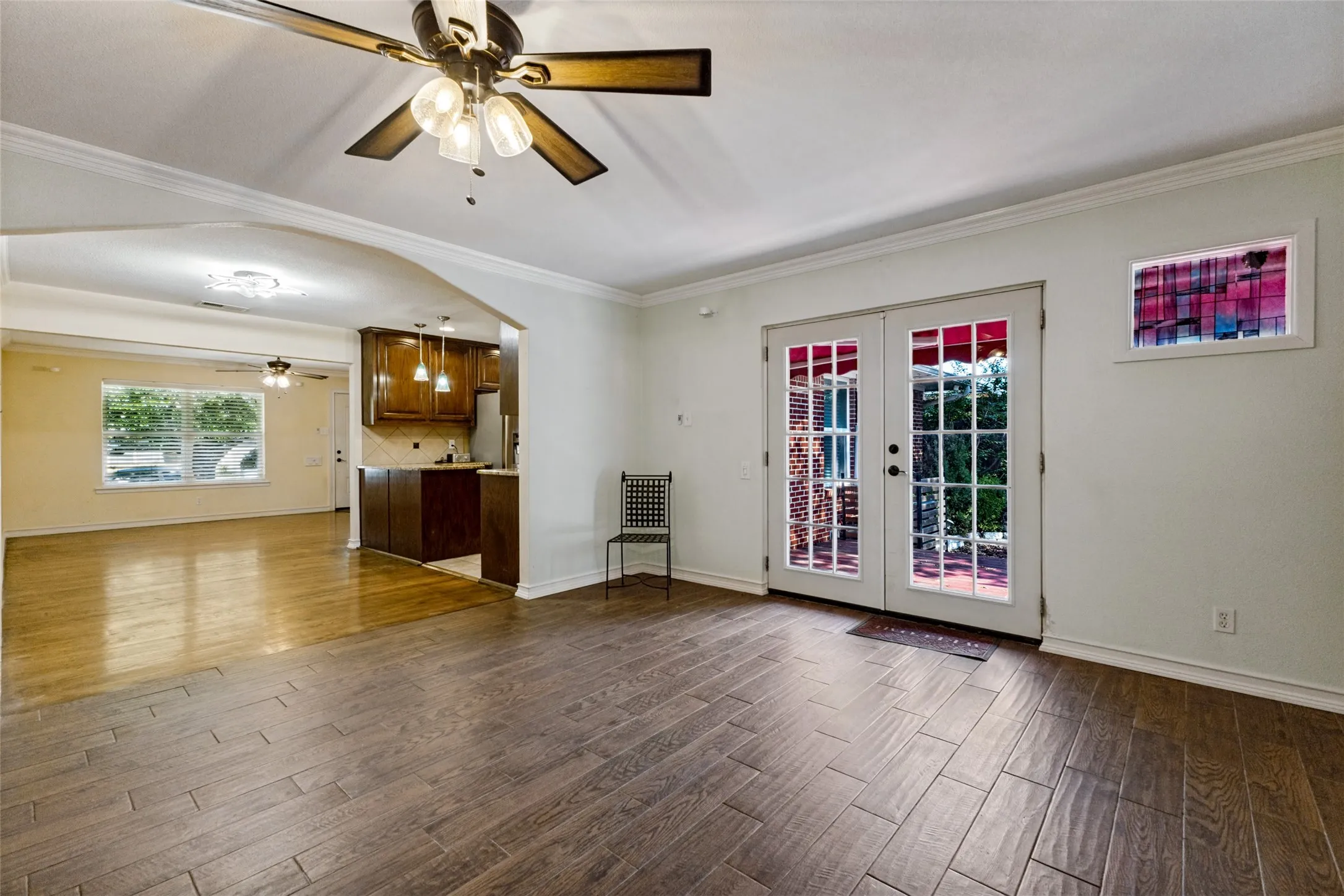 Single Family Residence For Sale in Dallas County , 10248 San Lorenzo Drive, Dallas, Texas 75228, 3 Bedroom, 2 Bathroom, 1 Garage spaces, 1,597 Sqft, built in 1954, mls#21405893, Real Estate Agent in Dallas, Homes For Sale in Dallas county, Homes For Sale in Dallas, Realtor in Dallas Texas, Real Estate Brokerage Independent Realty Texas, Luminita Cordes Realtor