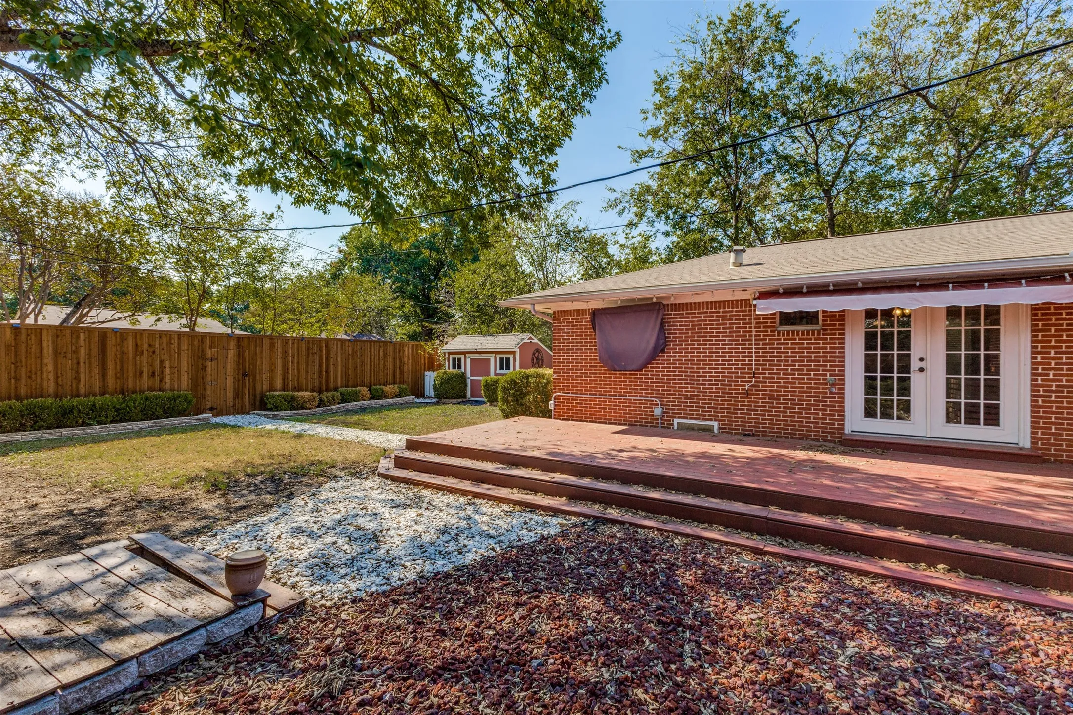 Single Family Residence For Sale in Dallas County , 10248 San Lorenzo Drive, Dallas, Texas 75228, 3 Bedroom, 2 Bathroom, 1 Garage spaces, 1,597 Sqft, built in 1954, mls#21405893, Real Estate Agent in Dallas, Homes For Sale in Dallas county, Homes For Sale in Dallas, Realtor in Dallas Texas, Real Estate Brokerage Independent Realty Texas, Luminita Cordes Realtor