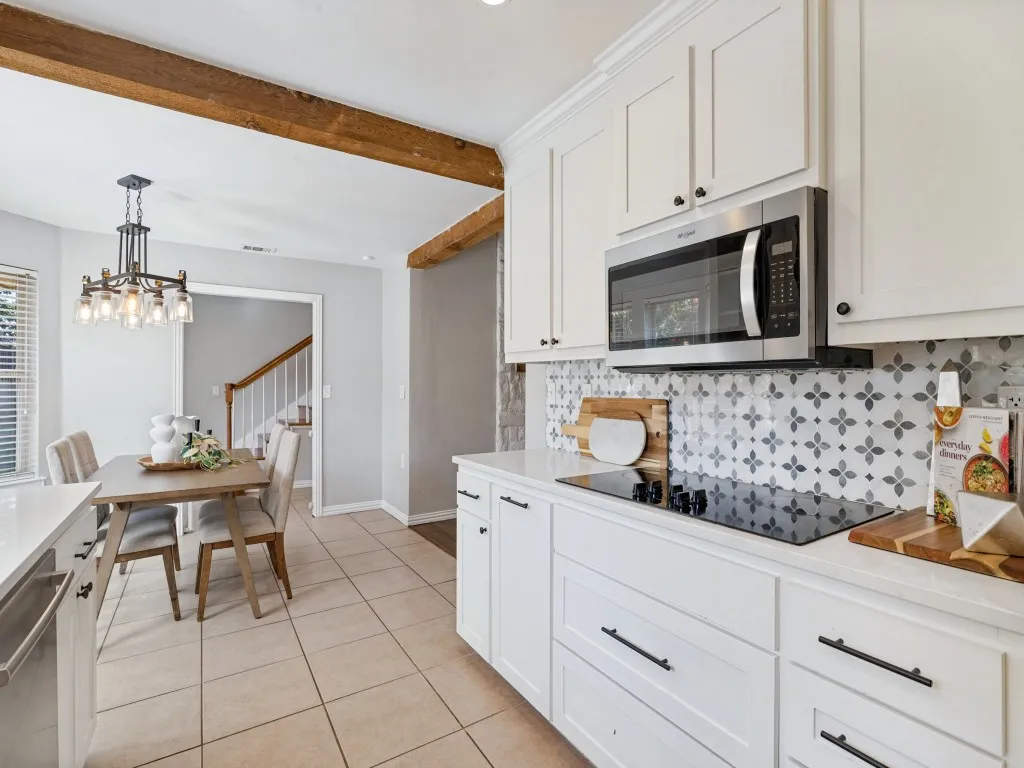Single Family Residence For Sale in Dallas County , 1811 Centenary Drive, Richardson, Texas 75081, 4 Bedroom, 3 Bathroom, 2 Garage spaces, 2,850 Sqft, built in 1973, mls#21407770, Real Estate Agent in Richardson, Homes For Sale in Dallas county, Homes For Sale in Richardson, Realtor in Richardson Texas, Real Estate Brokerage Independent Realty Texas, Luminita Cordes Realtor