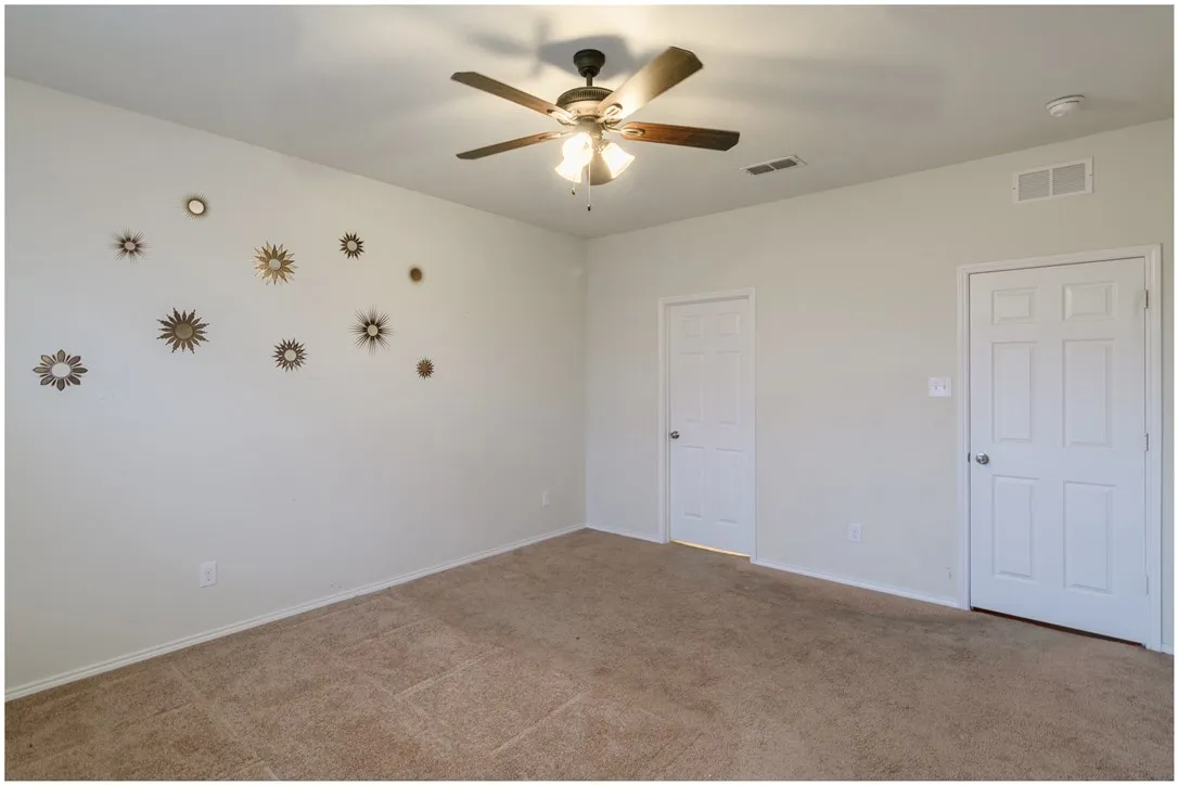 Single Family Residence For Rent in Tarrant County , 2405 Gelbray Place, Fort Worth, Texas 76131, 3 Bedroom, 2 Bathroom, 2 Garage spaces, 1,621 Sqft, built in 2013, mls#21408061, Real Estate Agent in Fort Worth, Homes For Rent in Tarrant county, Homes For Rent in Fort Worth, Realtor in Fort Worth Texas, Real Estate Brokerage Independent Realty Texas, Luminita Cordes Realtor