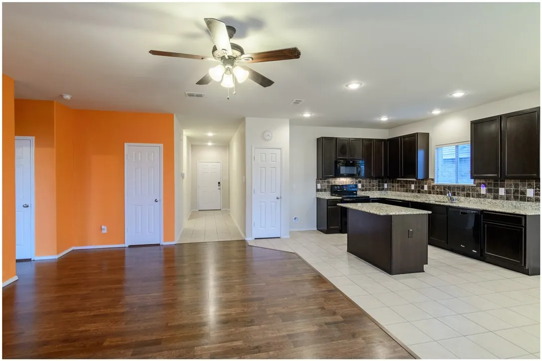 Single Family Residence For Rent in Tarrant County , 2405 Gelbray Place, Fort Worth, Texas 76131, 3 Bedroom, 2 Bathroom, 2 Garage spaces, 1,621 Sqft, built in 2013, mls#21408061, Real Estate Agent in Fort Worth, Homes For Rent in Tarrant county, Homes For Rent in Fort Worth, Realtor in Fort Worth Texas, Real Estate Brokerage Independent Realty Texas, Luminita Cordes Realtor