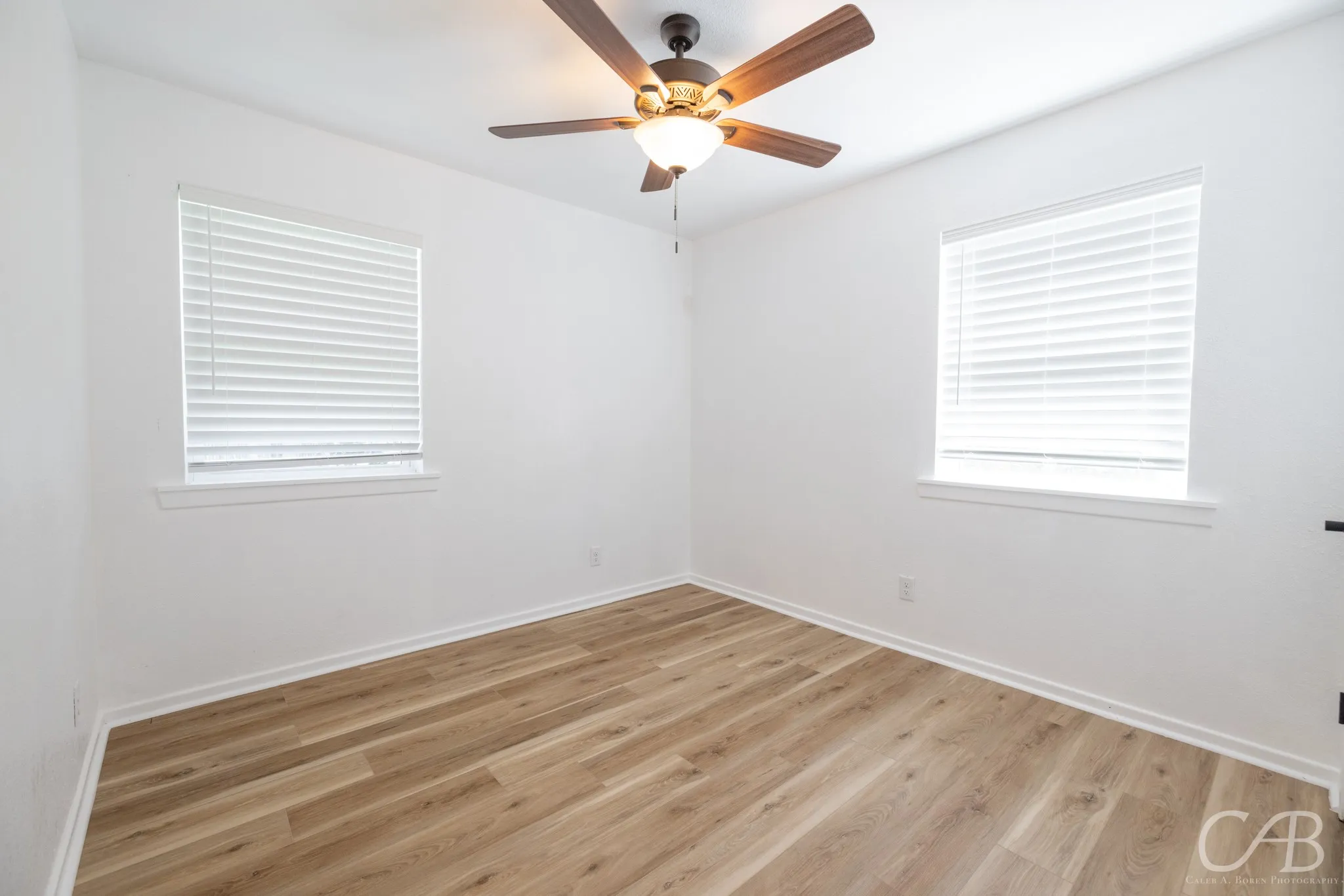 Single Family Residence For Rent in Taylor County , 2217 Bel Air Drive, Abilene, Texas 79603, 3 Bedroom, 2 Bathroom, Garage spaces, 1,248 Sqft, built in 1960, mls#21408041, Real Estate Agent in Abilene, Homes For Rent in Taylor county, Homes For Rent in Abilene, Realtor in Abilene Texas, Real Estate Brokerage Independent Realty Texas, Luminita Cordes Realtor
