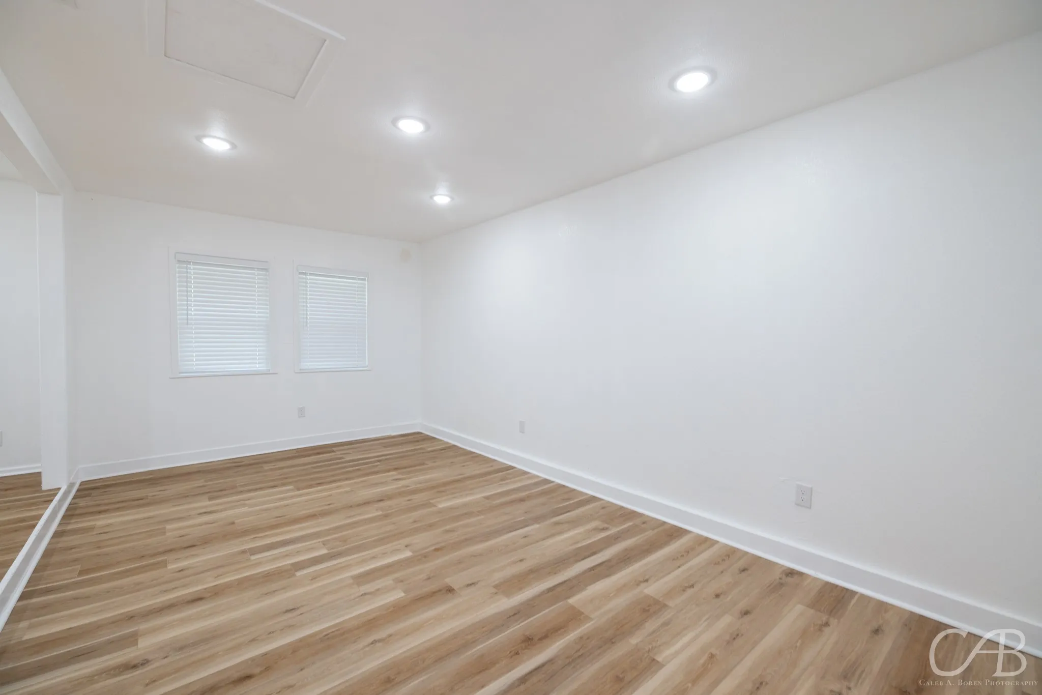 Single Family Residence For Rent in Taylor County , 2217 Bel Air Drive, Abilene, Texas 79603, 3 Bedroom, 2 Bathroom, Garage spaces, 1,248 Sqft, built in 1960, mls#21408041, Real Estate Agent in Abilene, Homes For Rent in Taylor county, Homes For Rent in Abilene, Realtor in Abilene Texas, Real Estate Brokerage Independent Realty Texas, Luminita Cordes Realtor