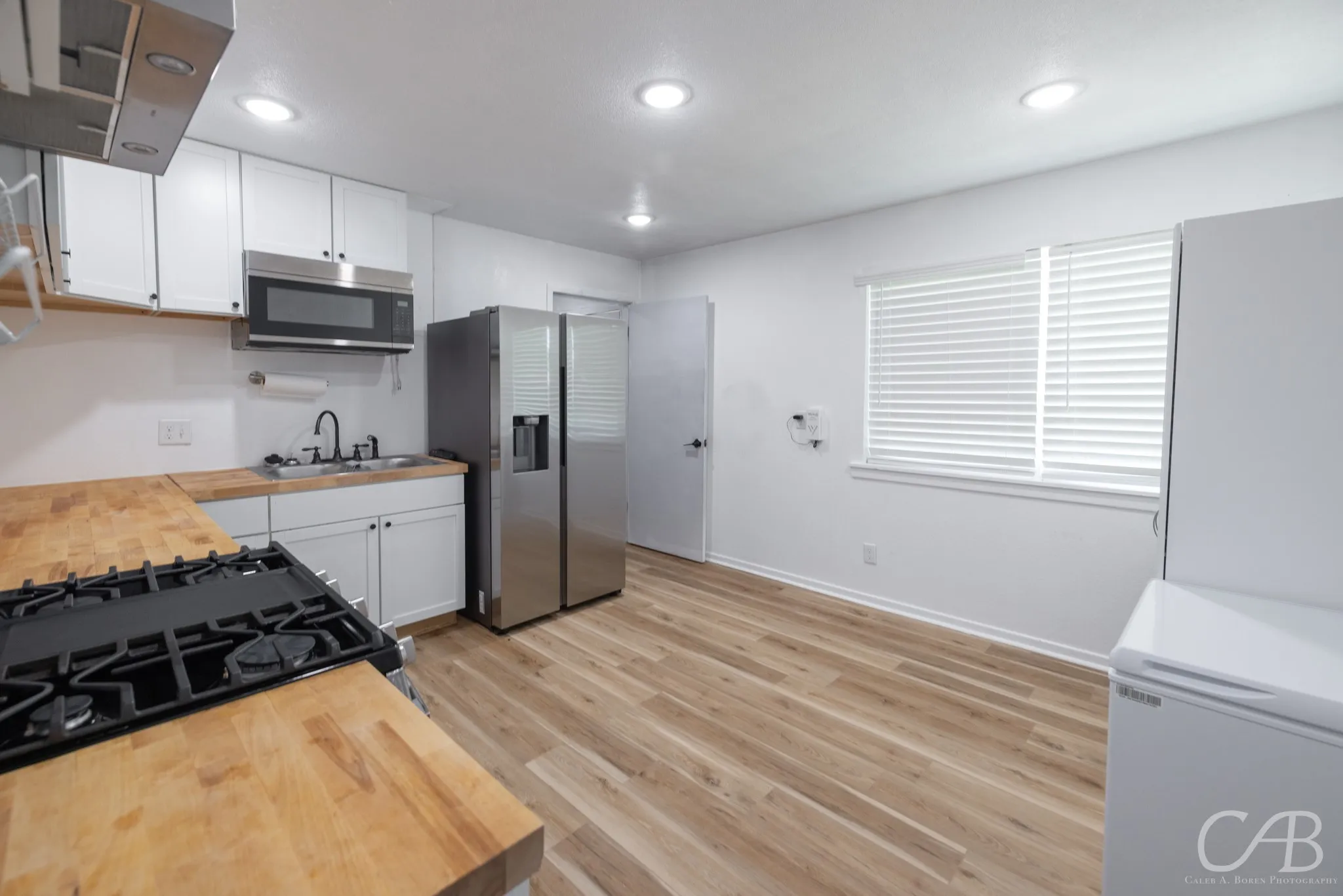 Single Family Residence For Rent in Taylor County , 2217 Bel Air Drive, Abilene, Texas 79603, 3 Bedroom, 2 Bathroom, Garage spaces, 1,248 Sqft, built in 1960, mls#21408041, Real Estate Agent in Abilene, Homes For Rent in Taylor county, Homes For Rent in Abilene, Realtor in Abilene Texas, Real Estate Brokerage Independent Realty Texas, Luminita Cordes Realtor