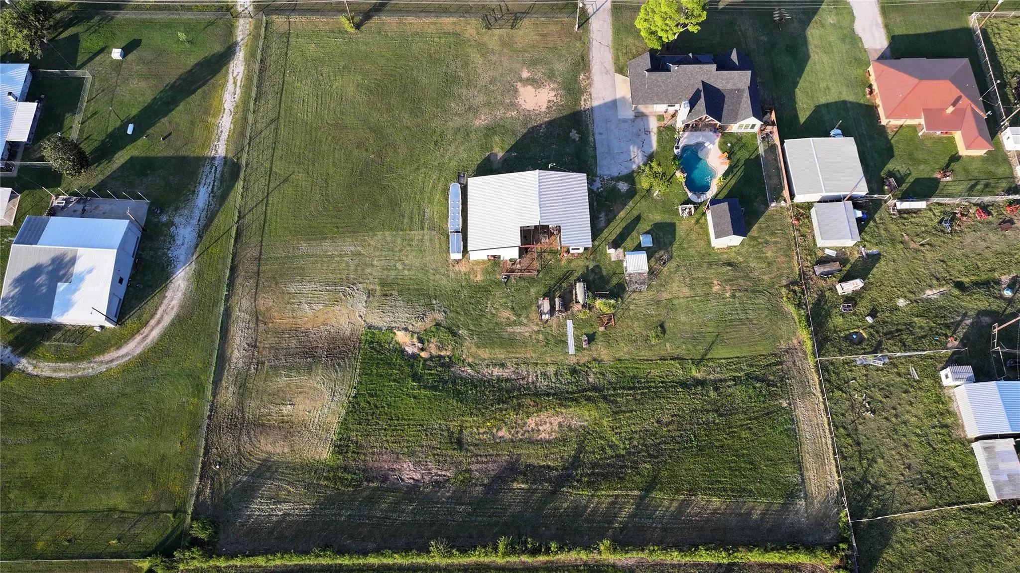 Single Family Residence For Sale in Montague County , 6591 Fm 1758, Bowie, Texas 76230, 3 Bedroom, 2 Bathroom, Garage spaces, 2,110 Sqft, built in 2023, mls#21326382, Real Estate Agent in Bowie, Homes For Sale in Montague county, Homes For Sale in Bowie, Realtor in Bowie Texas, Real Estate Brokerage Independent Realty Texas, Luminita Cordes Realtor