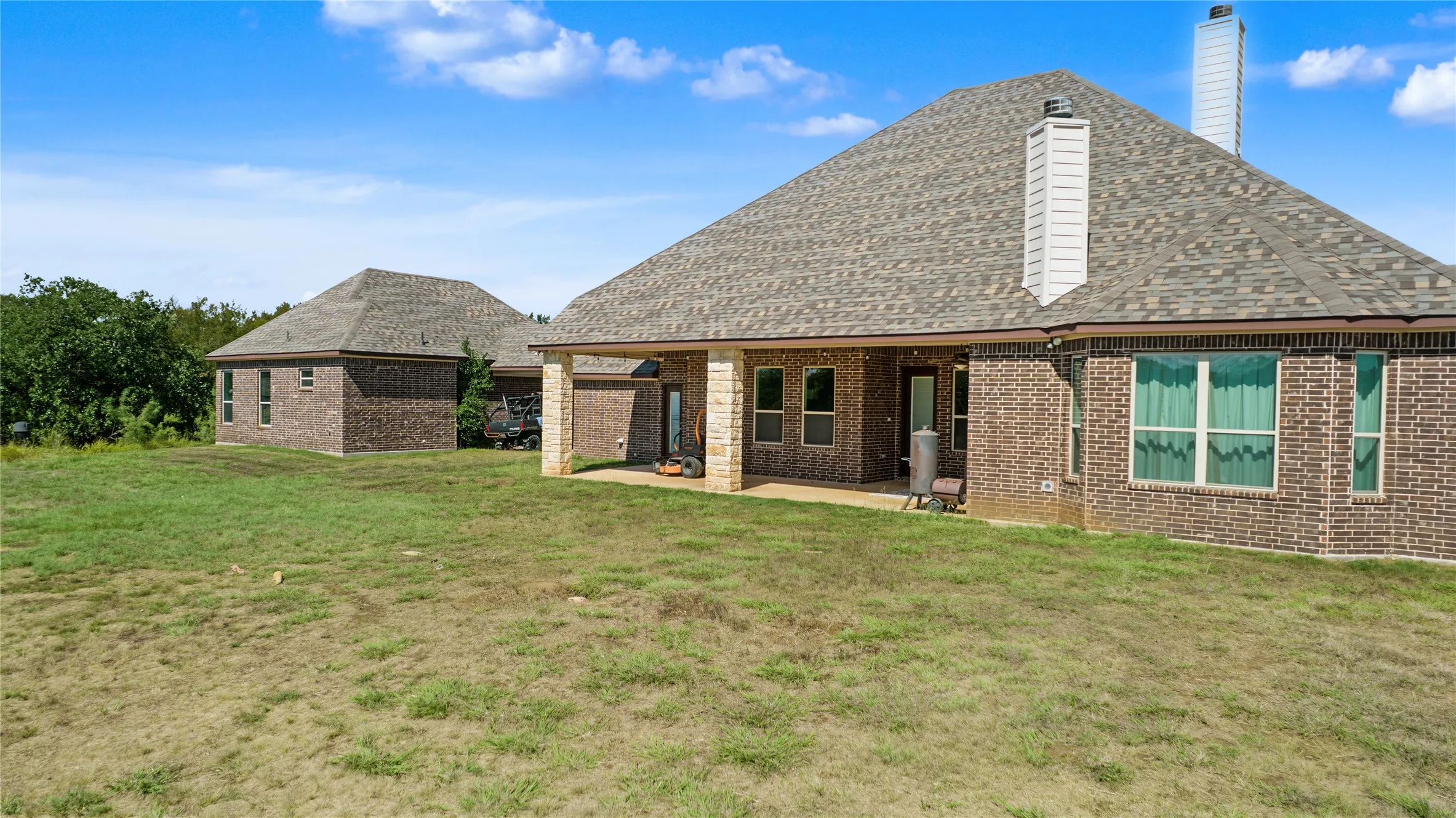 Single Family Residence For Sale in Parker County , 115 Chisum Drive, Millsap, Texas 76066, 4 Bedroom, 4 Bathroom, 3 Garage spaces, 4,900 Sqft, built in 2018, mls#21405282, Real Estate Agent in Millsap, Homes For Sale in Parker county, Homes For Sale in Millsap, Realtor in Millsap Texas, Real Estate Brokerage Independent Realty Texas, Luminita Cordes Realtor