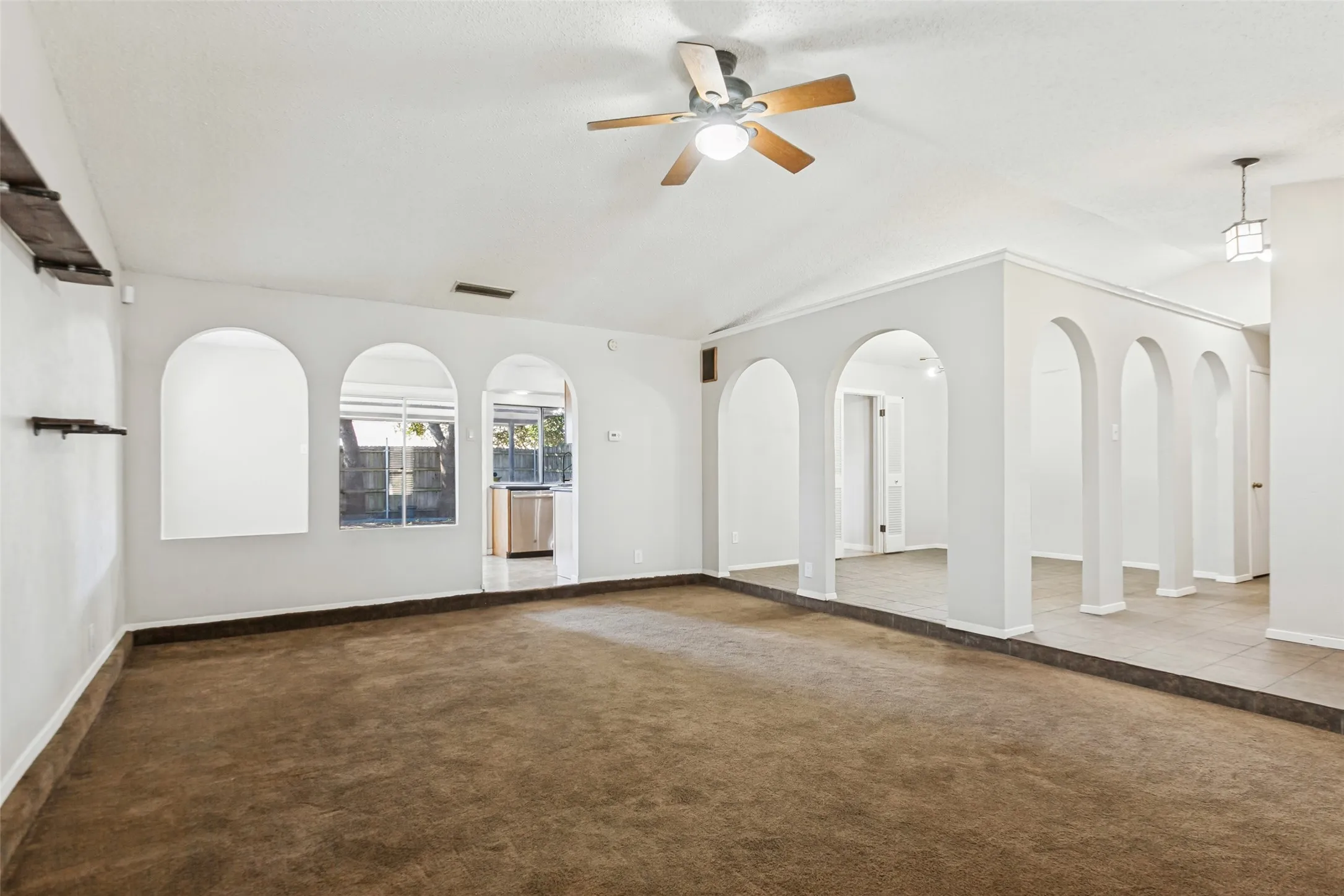 Single Family Residence For Rent in Dallas County , 1902 Richland Drive, Richardson, Texas 75081, 3 Bedroom, 2 Bathroom, 2 Garage spaces, 1,769 Sqft, built in 1973, mls#21406854, Real Estate Agent in Richardson, Homes For Rent in Dallas county, Homes For Rent in Richardson, Realtor in Richardson Texas, Real Estate Brokerage Independent Realty Texas, Luminita Cordes Realtor
