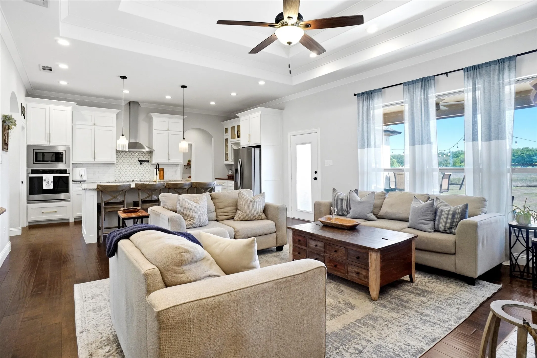 Single Family Residence For Sale in Kaufman County , 135 Smith Lane, Combine, Texas 75159, 4 Bedroom, 3 Bathroom, 2 Garage spaces, 2,424 Sqft, built in 2019, mls#21407959, Real Estate Agent in Combine, Homes For Sale in Kaufman county, Homes For Sale in Combine, Realtor in Combine Texas, Real Estate Brokerage Independent Realty Texas, Luminita Cordes Realtor