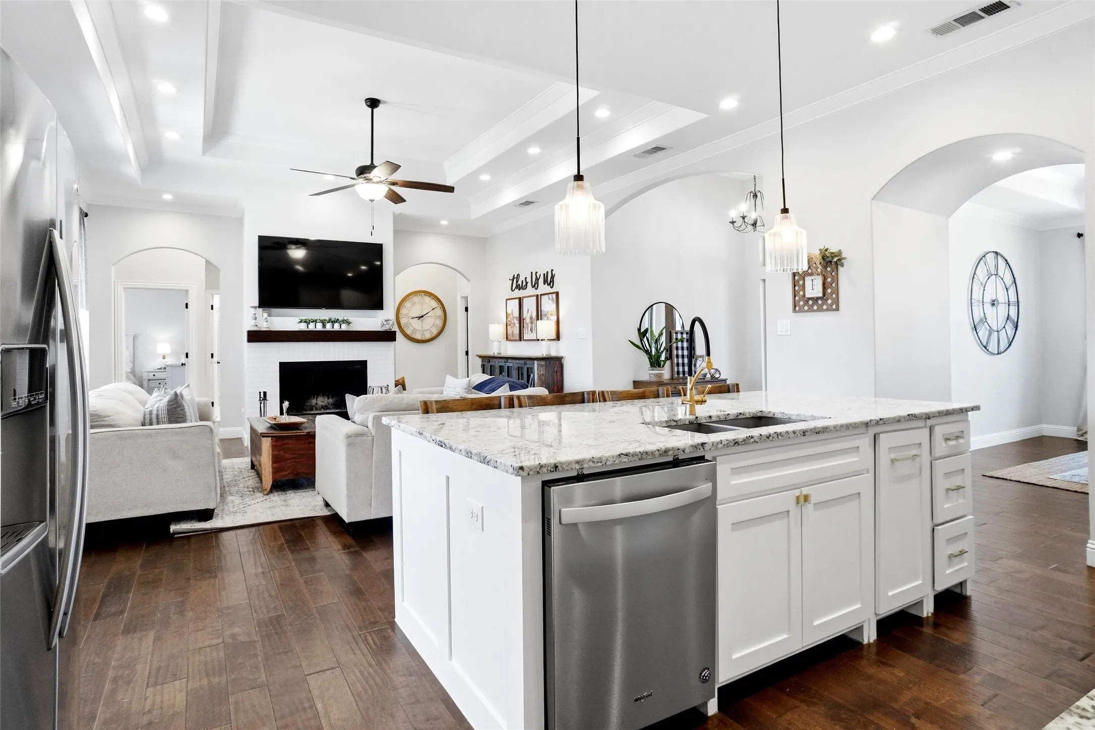 Single Family Residence For Sale in Kaufman County , 135 Smith Lane, Combine, Texas 75159, 4 Bedroom, 3 Bathroom, 2 Garage spaces, 2,424 Sqft, built in 2019, mls#21407959, Real Estate Agent in Combine, Homes For Sale in Kaufman county, Homes For Sale in Combine, Realtor in Combine Texas, Real Estate Brokerage Independent Realty Texas, Luminita Cordes Realtor