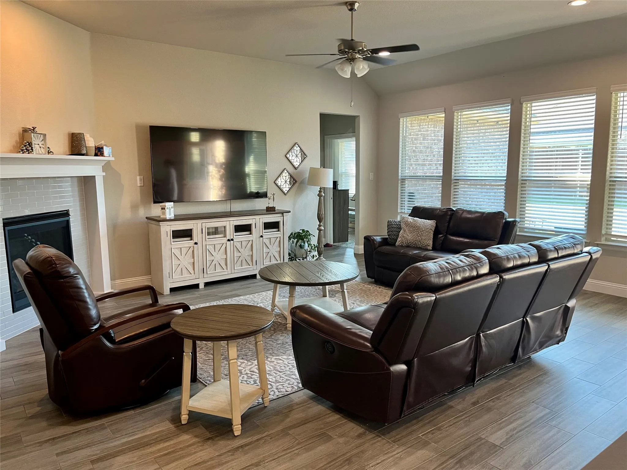 Single Family Residence For Sale in Ellis County , 3636 Wintergreen Street, Grand Prairie, Texas 76065, 4 Bedroom, 3 Bathroom, 2 Garage spaces, 2,253 Sqft, built in 2022, mls#21405975, Real Estate Agent in Grand Prairie, Homes For Sale in Ellis county, Homes For Sale in Grand Prairie, Realtor in Grand Prairie Texas, Real Estate Brokerage Independent Realty Texas, Luminita Cordes Realtor