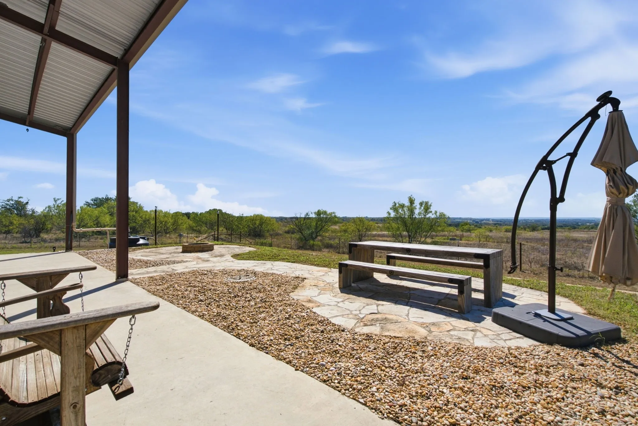 Single Family Residence For Sale in Comanche County , 1926 County Road 333, Dublin, Texas 76446, 2 Bedroom, 1 Bathroom, Garage spaces, 1,100 Sqft, built in 2019, mls#21405814, Real Estate Agent in Dublin, Homes For Sale in Comanche county, Homes For Sale in Dublin, Realtor in Dublin Texas, Real Estate Brokerage Independent Realty Texas, Luminita Cordes Realtor