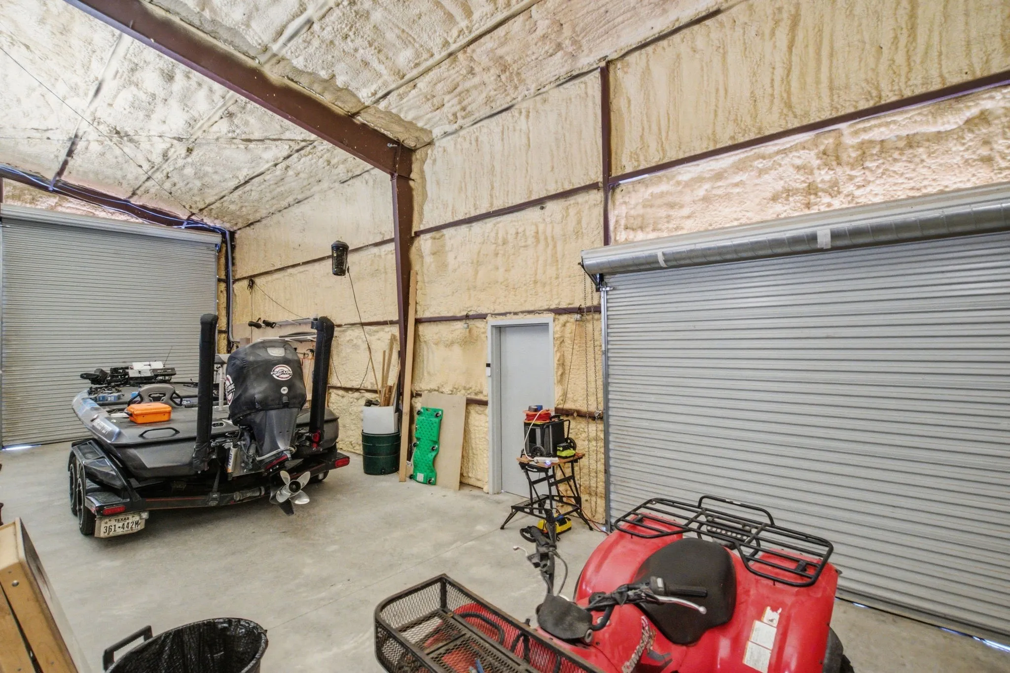 Single Family Residence For Sale in Comanche County , 1926 County Road 333, Dublin, Texas 76446, 2 Bedroom, 1 Bathroom, Garage spaces, 1,100 Sqft, built in 2019, mls#21405814, Real Estate Agent in Dublin, Homes For Sale in Comanche county, Homes For Sale in Dublin, Realtor in Dublin Texas, Real Estate Brokerage Independent Realty Texas, Luminita Cordes Realtor