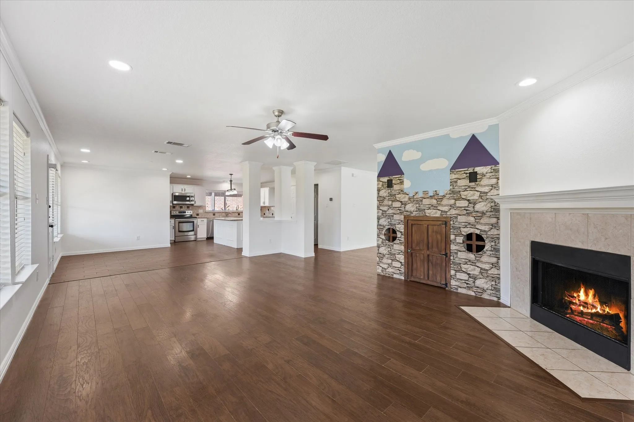 Single Family Residence For Sale in Dallas County , 3609 Redstart Drive, Mesquite, Texas 75181, 4 Bedroom, 3 Bathroom, 2 Garage spaces, 3,087 Sqft, built in 2005, mls#21406640, Real Estate Agent in Mesquite, Homes For Sale in Dallas county, Homes For Sale in Mesquite, Realtor in Mesquite Texas, Real Estate Brokerage Independent Realty Texas, Luminita Cordes Realtor