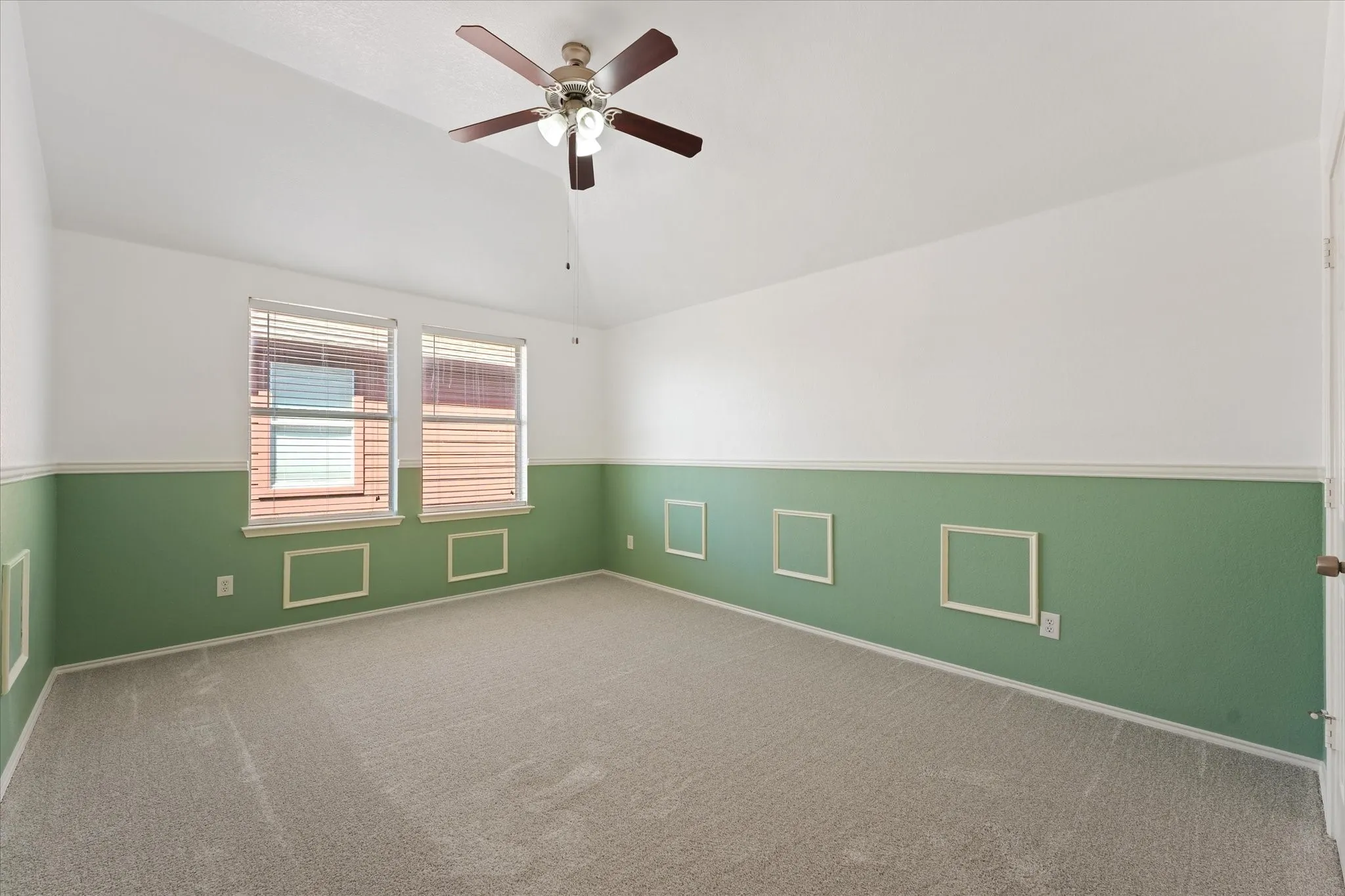Single Family Residence For Sale in Dallas County , 3609 Redstart Drive, Mesquite, Texas 75181, 4 Bedroom, 3 Bathroom, 2 Garage spaces, 3,087 Sqft, built in 2005, mls#21406640, Real Estate Agent in Mesquite, Homes For Sale in Dallas county, Homes For Sale in Mesquite, Realtor in Mesquite Texas, Real Estate Brokerage Independent Realty Texas, Luminita Cordes Realtor