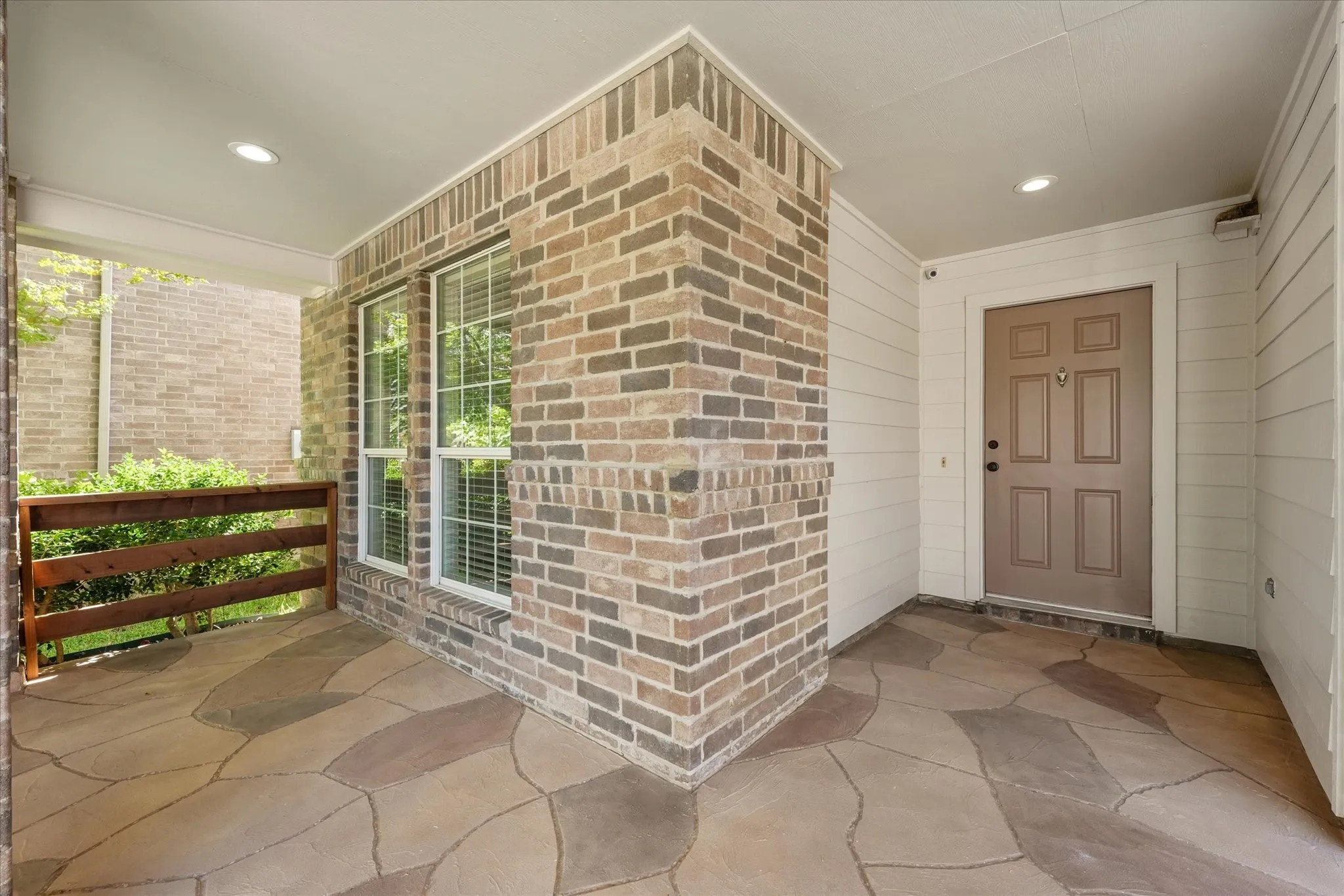 Single Family Residence For Sale in Dallas County , 3609 Redstart Drive, Mesquite, Texas 75181, 4 Bedroom, 3 Bathroom, 2 Garage spaces, 3,087 Sqft, built in 2005, mls#21406640, Real Estate Agent in Mesquite, Homes For Sale in Dallas county, Homes For Sale in Mesquite, Realtor in Mesquite Texas, Real Estate Brokerage Independent Realty Texas, Luminita Cordes Realtor