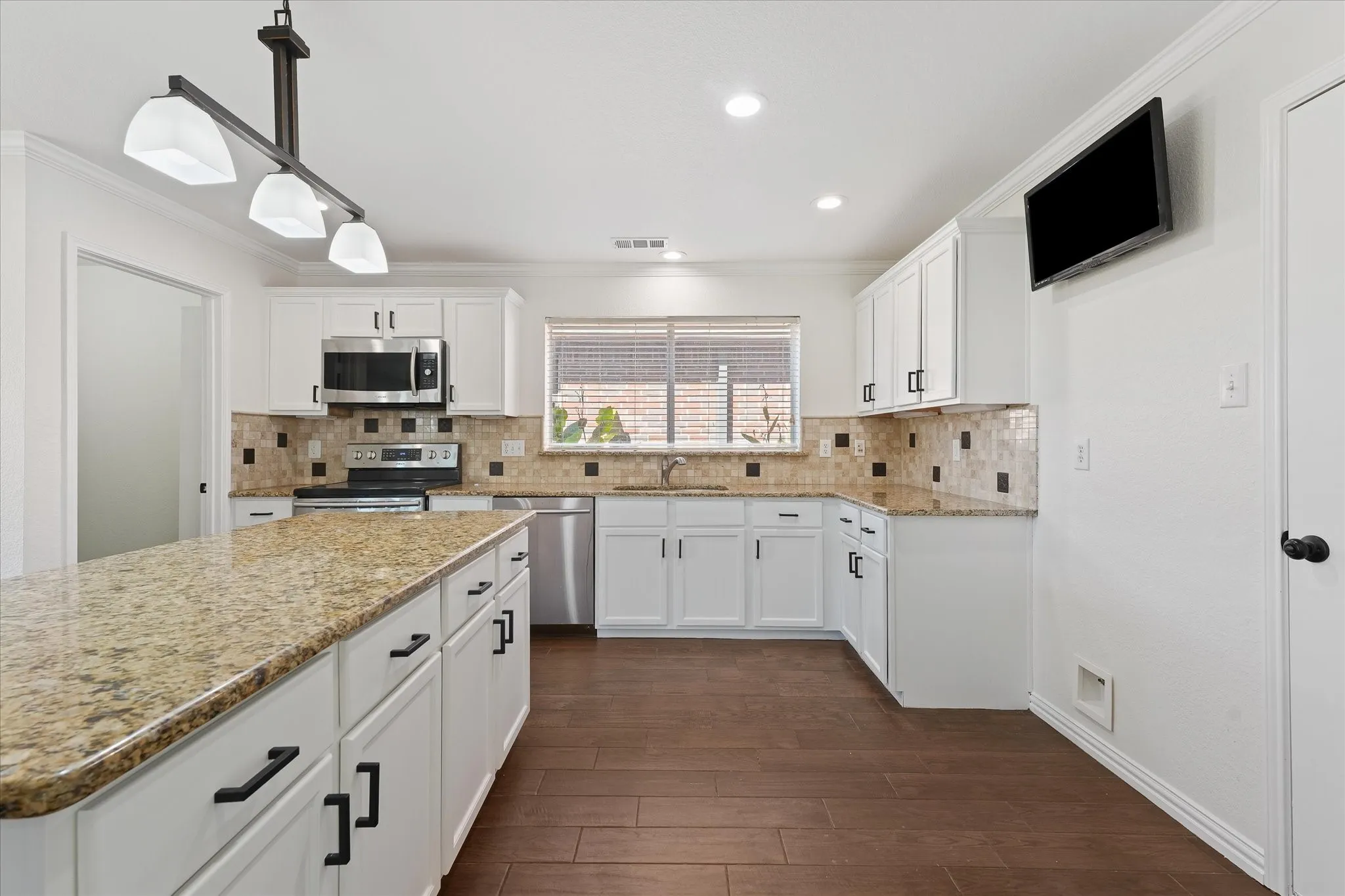 Single Family Residence For Sale in Dallas County , 3609 Redstart Drive, Mesquite, Texas 75181, 4 Bedroom, 3 Bathroom, 2 Garage spaces, 3,087 Sqft, built in 2005, mls#21406640, Real Estate Agent in Mesquite, Homes For Sale in Dallas county, Homes For Sale in Mesquite, Realtor in Mesquite Texas, Real Estate Brokerage Independent Realty Texas, Luminita Cordes Realtor