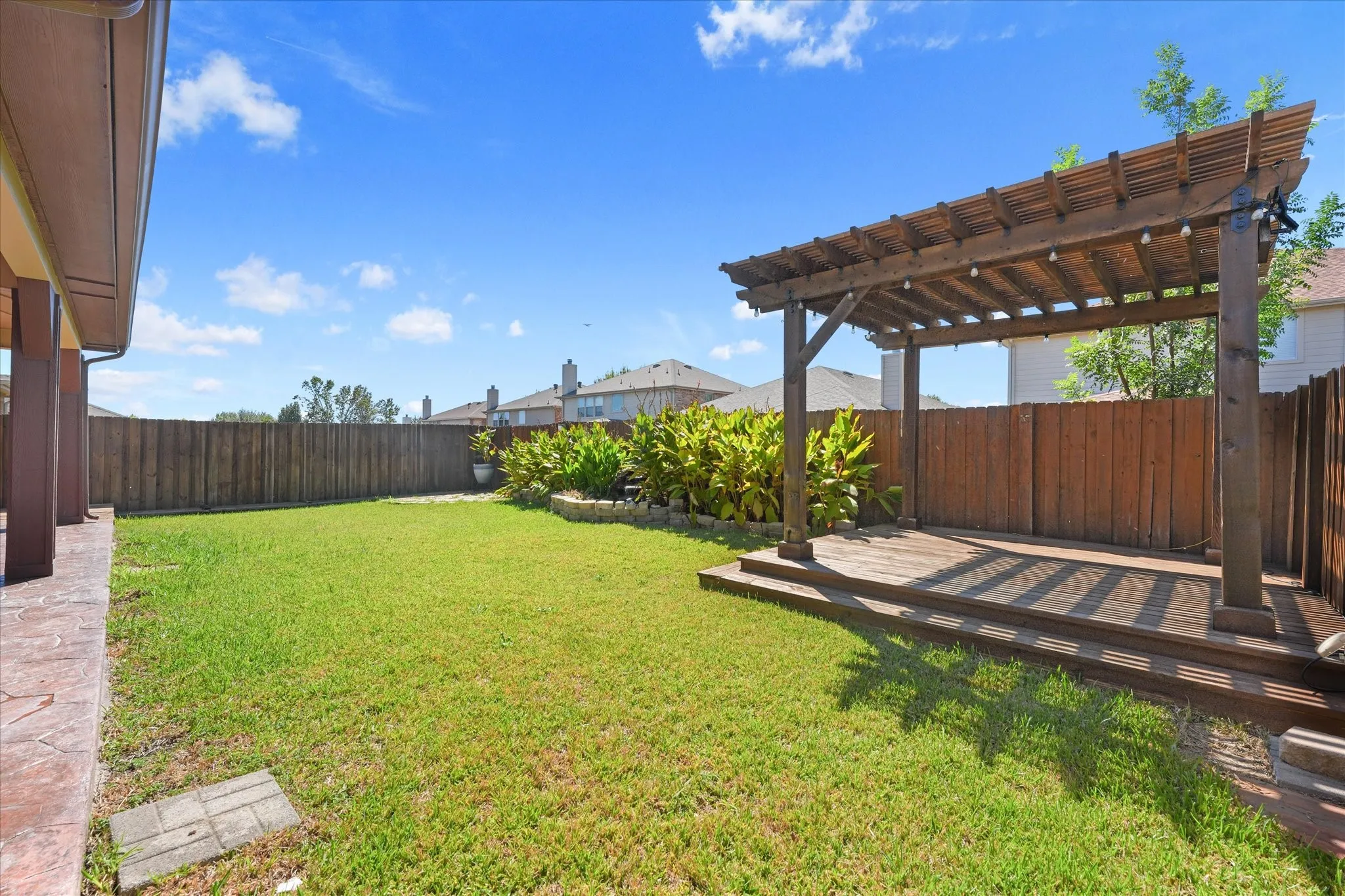 Single Family Residence For Sale in Dallas County , 3609 Redstart Drive, Mesquite, Texas 75181, 4 Bedroom, 3 Bathroom, 2 Garage spaces, 3,087 Sqft, built in 2005, mls#21406640, Real Estate Agent in Mesquite, Homes For Sale in Dallas county, Homes For Sale in Mesquite, Realtor in Mesquite Texas, Real Estate Brokerage Independent Realty Texas, Luminita Cordes Realtor