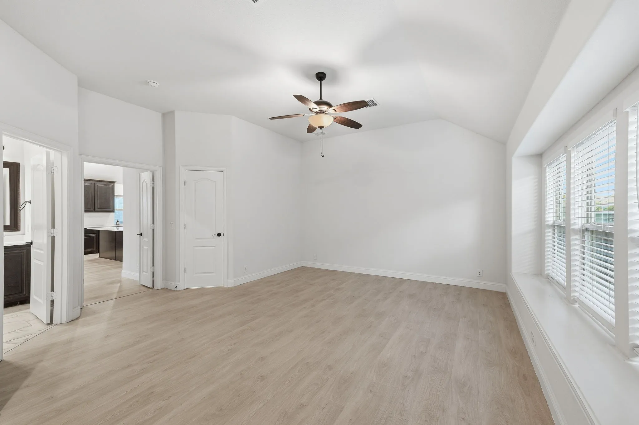 Single Family Residence For Rent in Denton County , 7428 Wispy Willow Lane, Little Elm, Texas 76227, 4 Bedroom, 3 Bathroom, 2 Garage spaces, 2,454 Sqft, built in 2021, mls#21408078, Real Estate Agent in Little Elm, Homes For Rent in Denton county, Homes For Rent in Little Elm, Realtor in Little Elm Texas, Real Estate Brokerage Independent Realty Texas, Luminita Cordes Realtor