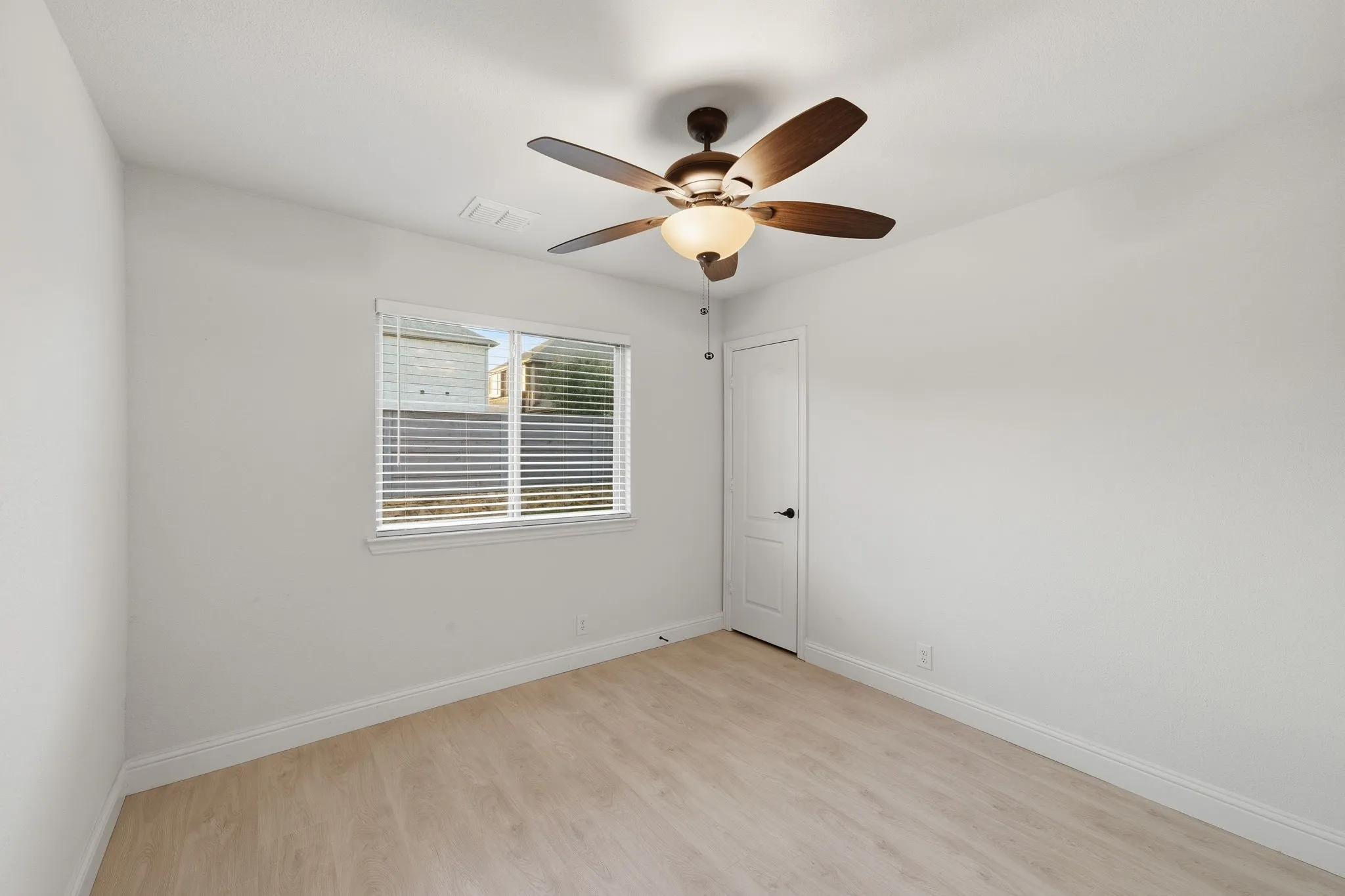 Single Family Residence For Rent in Denton County , 7428 Wispy Willow Lane, Little Elm, Texas 76227, 4 Bedroom, 3 Bathroom, 2 Garage spaces, 2,454 Sqft, built in 2021, mls#21408078, Real Estate Agent in Little Elm, Homes For Rent in Denton county, Homes For Rent in Little Elm, Realtor in Little Elm Texas, Real Estate Brokerage Independent Realty Texas, Luminita Cordes Realtor