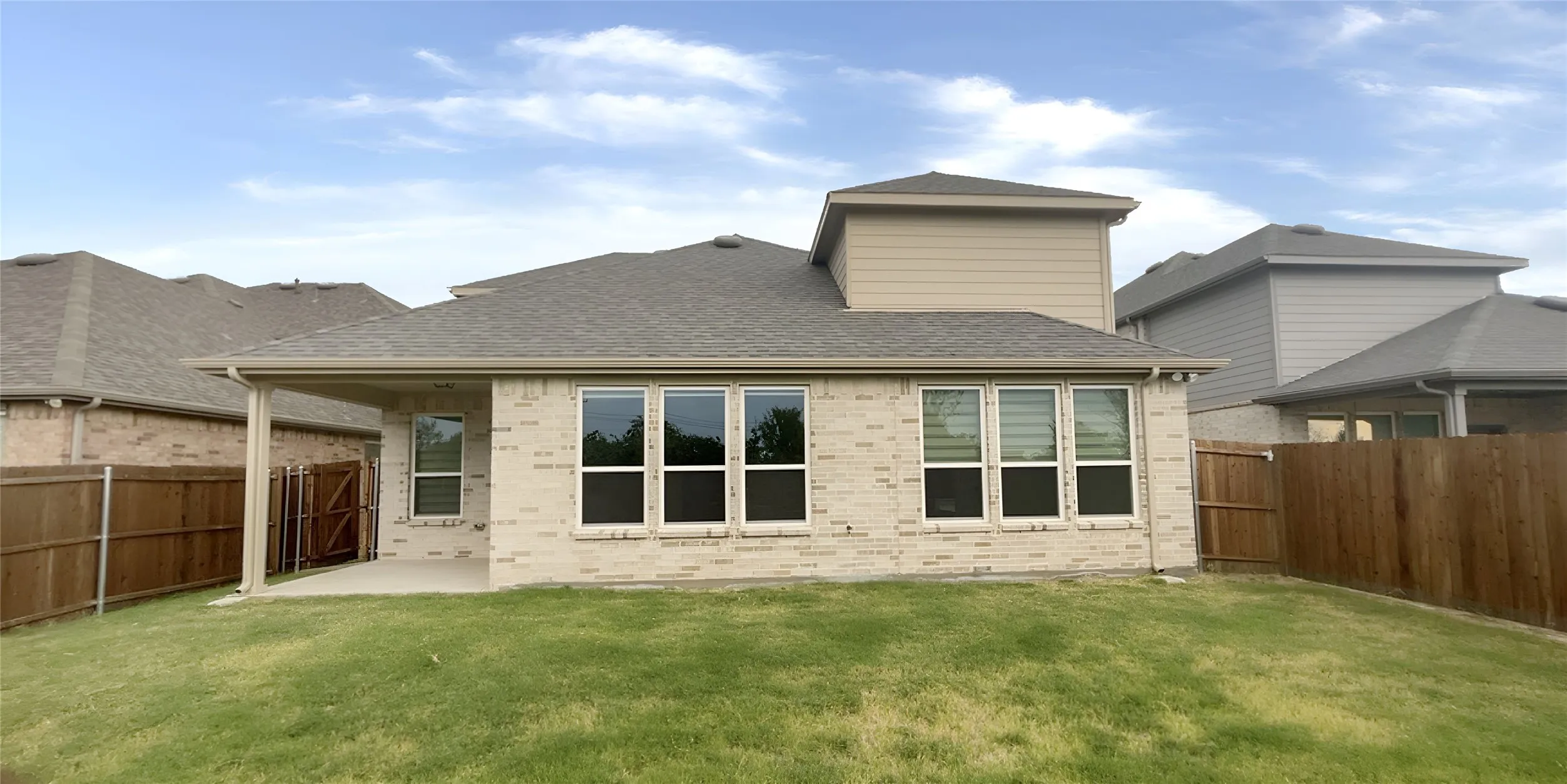 Single Family Residence For Sale in Collin County , 3925 Calderwood Drive, Mc Kinney, Texas 75071, 4 Bedroom, 3 Bathroom, 2 Garage spaces, 3,017 Sqft, built in 2025, mls#21407755, Real Estate Agent in Mc Kinney, Homes For Sale in Collin county, Homes For Sale in Mc Kinney, Realtor in Mc Kinney Texas, Real Estate Brokerage Independent Realty Texas, Luminita Cordes Realtor