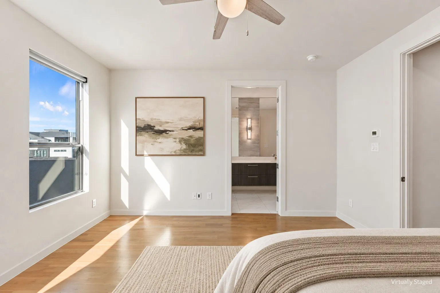 Single Family Residence For Sale in Dallas County , 4217 Munger Avenue, Dallas, Texas 75204, 3 Bedroom, 4 Bathroom, 2 Garage spaces, 1,978 Sqft, built in 2019, mls#21405982, Real Estate Agent in Dallas, Homes For Sale in Dallas county, Homes For Sale in Dallas, Realtor in Dallas Texas, Real Estate Brokerage Independent Realty Texas, Luminita Cordes Realtor