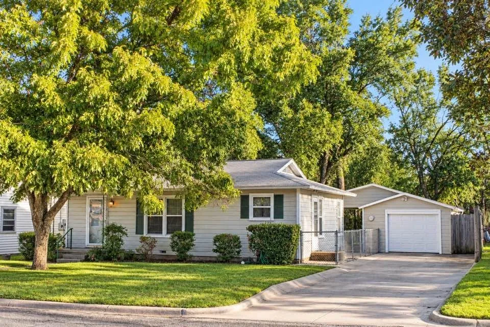 Single Family Residence For Sale