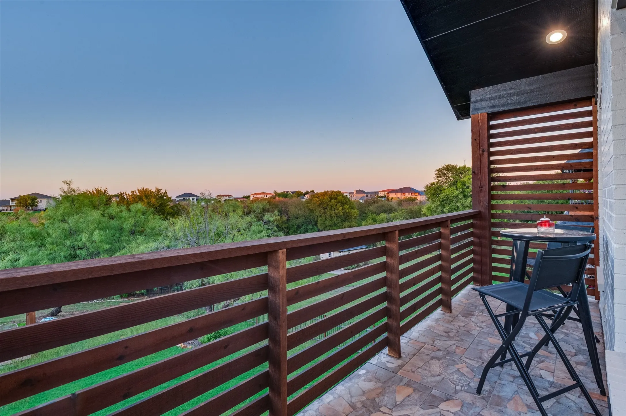 Single Family Residence For Sale in Dallas County , 1115 Moonlight Bay Drive, Grand Prairie, Texas 75104, 3 Bedroom, 3 Bathroom, 2 Garage spaces, 2,743 Sqft, built in 2019, mls#21407989, Real Estate Agent in Grand Prairie, Homes For Sale in Dallas county, Homes For Sale in Grand Prairie, Realtor in Grand Prairie Texas, Real Estate Brokerage Independent Realty Texas, Luminita Cordes Realtor