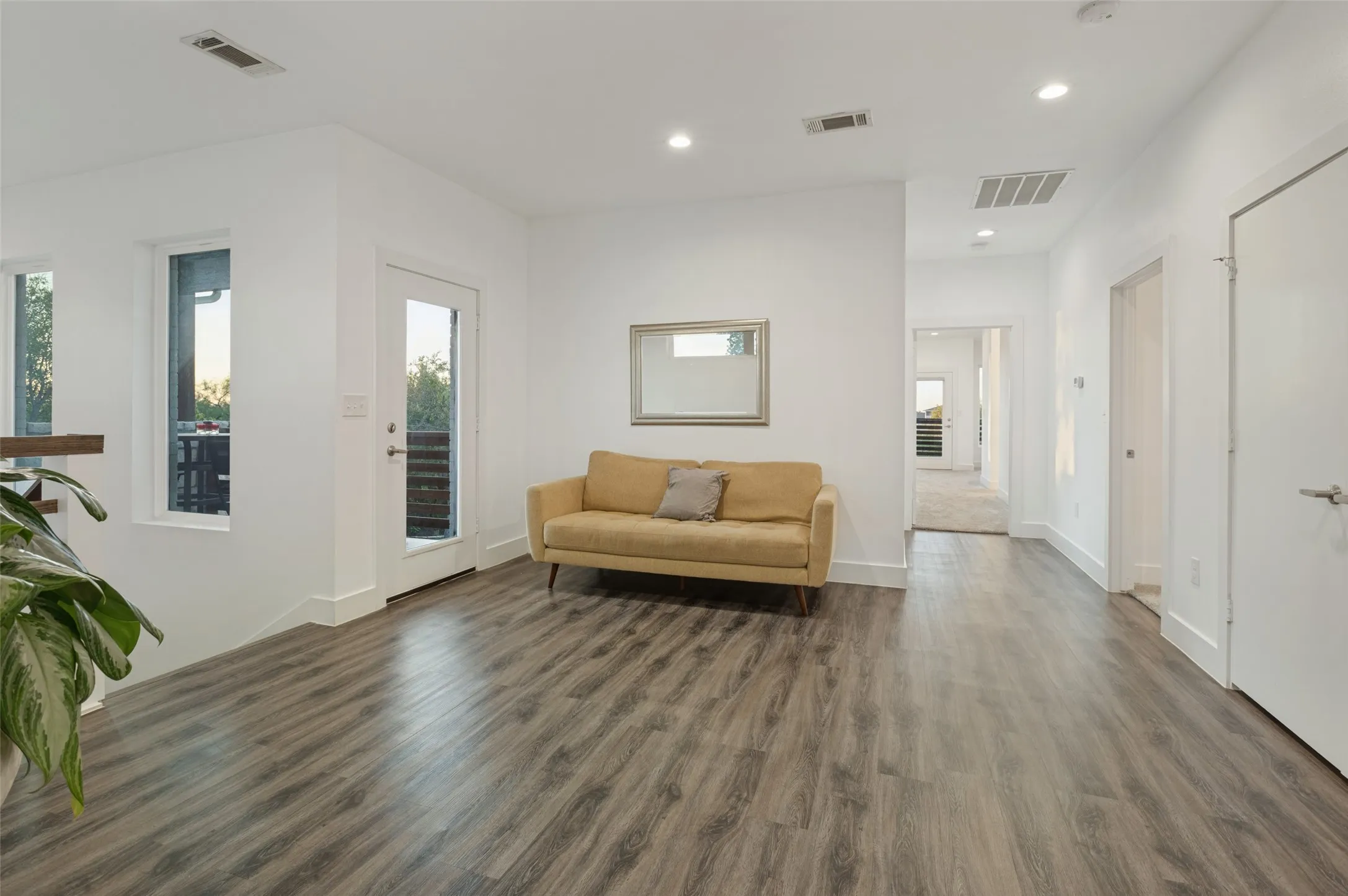 Single Family Residence For Sale in Dallas County , 1115 Moonlight Bay Drive, Grand Prairie, Texas 75104, 3 Bedroom, 3 Bathroom, 2 Garage spaces, 2,743 Sqft, built in 2019, mls#21407989, Real Estate Agent in Grand Prairie, Homes For Sale in Dallas county, Homes For Sale in Grand Prairie, Realtor in Grand Prairie Texas, Real Estate Brokerage Independent Realty Texas, Luminita Cordes Realtor