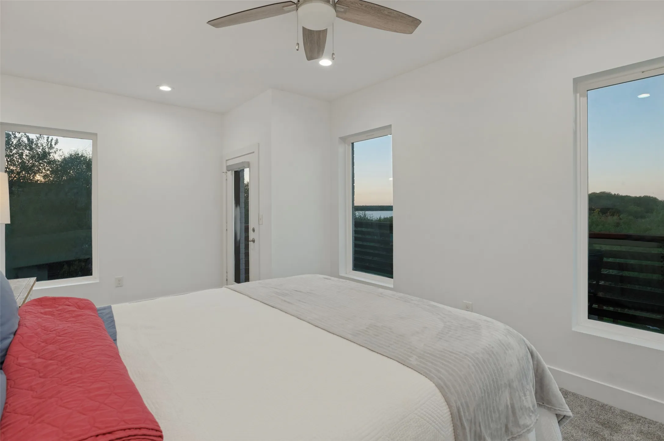 Single Family Residence For Sale in Dallas County , 1115 Moonlight Bay Drive, Grand Prairie, Texas 75104, 3 Bedroom, 3 Bathroom, 2 Garage spaces, 2,743 Sqft, built in 2019, mls#21407989, Real Estate Agent in Grand Prairie, Homes For Sale in Dallas county, Homes For Sale in Grand Prairie, Realtor in Grand Prairie Texas, Real Estate Brokerage Independent Realty Texas, Luminita Cordes Realtor