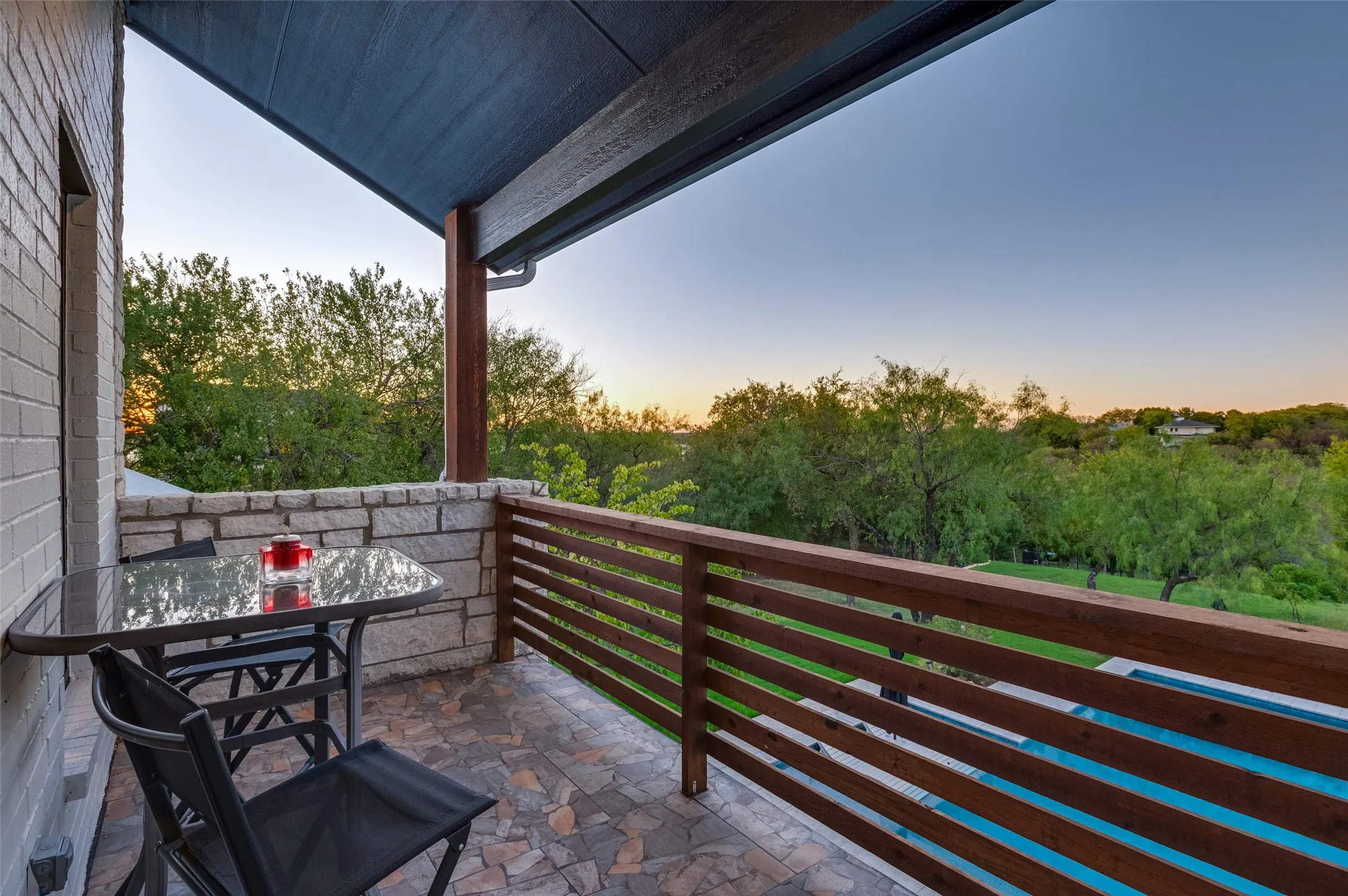 Single Family Residence For Sale in Dallas County , 1115 Moonlight Bay Drive, Grand Prairie, Texas 75104, 3 Bedroom, 3 Bathroom, 2 Garage spaces, 2,743 Sqft, built in 2019, mls#21407989, Real Estate Agent in Grand Prairie, Homes For Sale in Dallas county, Homes For Sale in Grand Prairie, Realtor in Grand Prairie Texas, Real Estate Brokerage Independent Realty Texas, Luminita Cordes Realtor