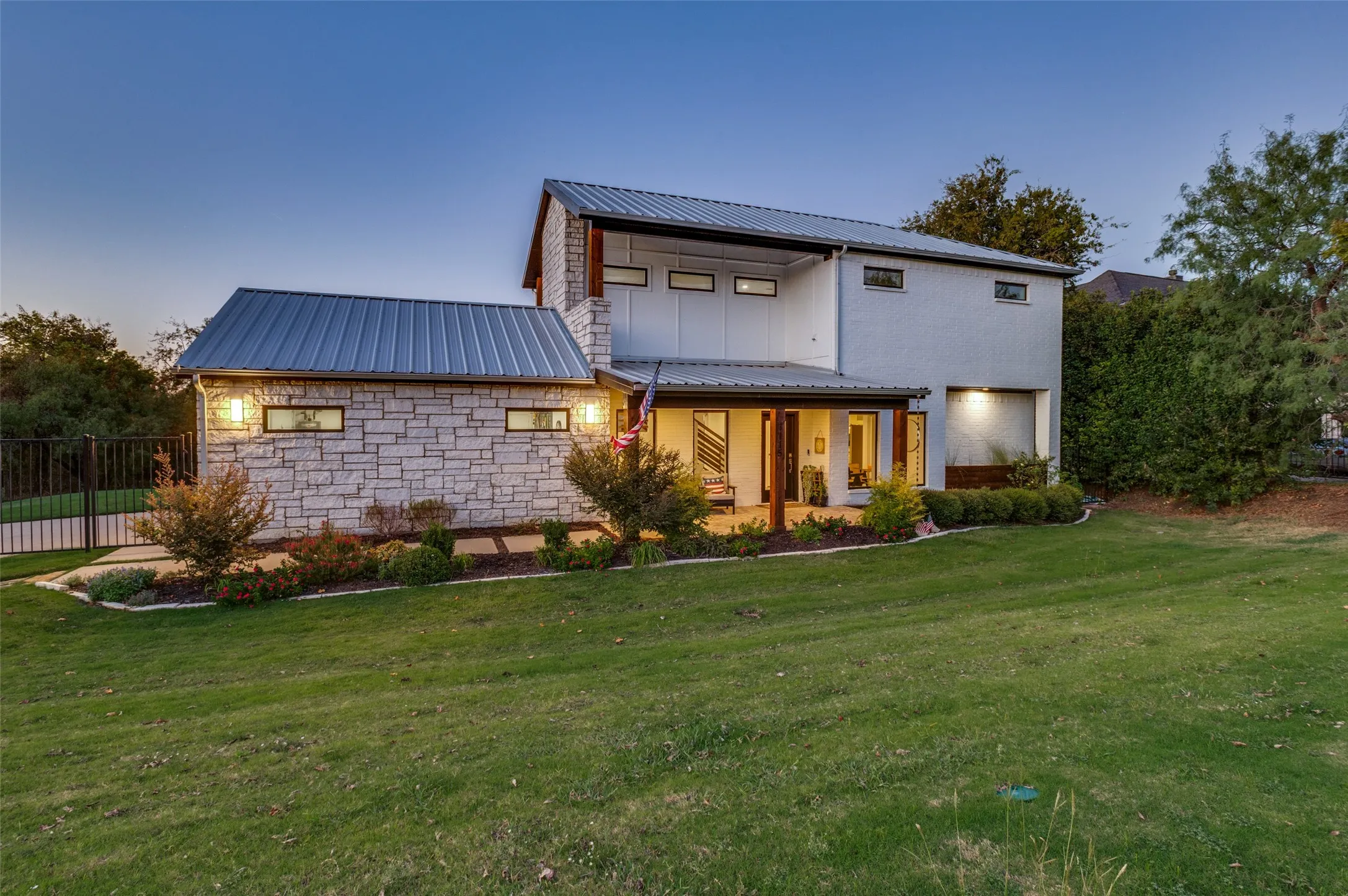 Single Family Residence For Sale
