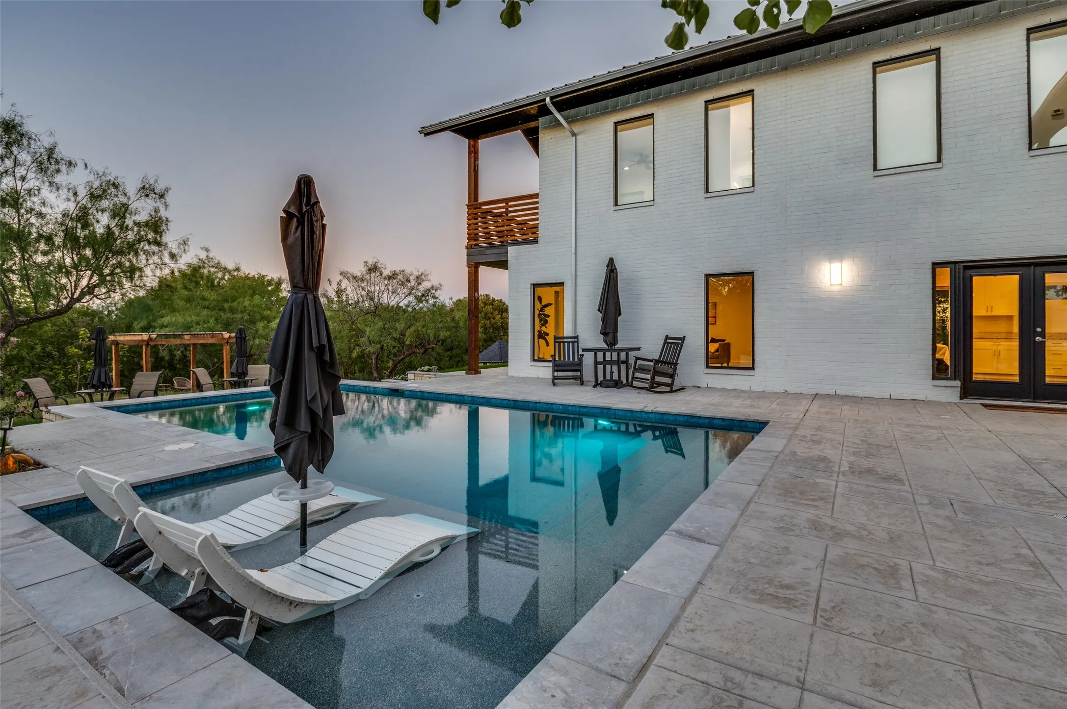 Single Family Residence For Sale in Dallas County , 1115 Moonlight Bay Drive, Grand Prairie, Texas 75104, 3 Bedroom, 3 Bathroom, 2 Garage spaces, 2,743 Sqft, built in 2019, mls#21407989, Real Estate Agent in Grand Prairie, Homes For Sale in Dallas county, Homes For Sale in Grand Prairie, Realtor in Grand Prairie Texas, Real Estate Brokerage Independent Realty Texas, Luminita Cordes Realtor