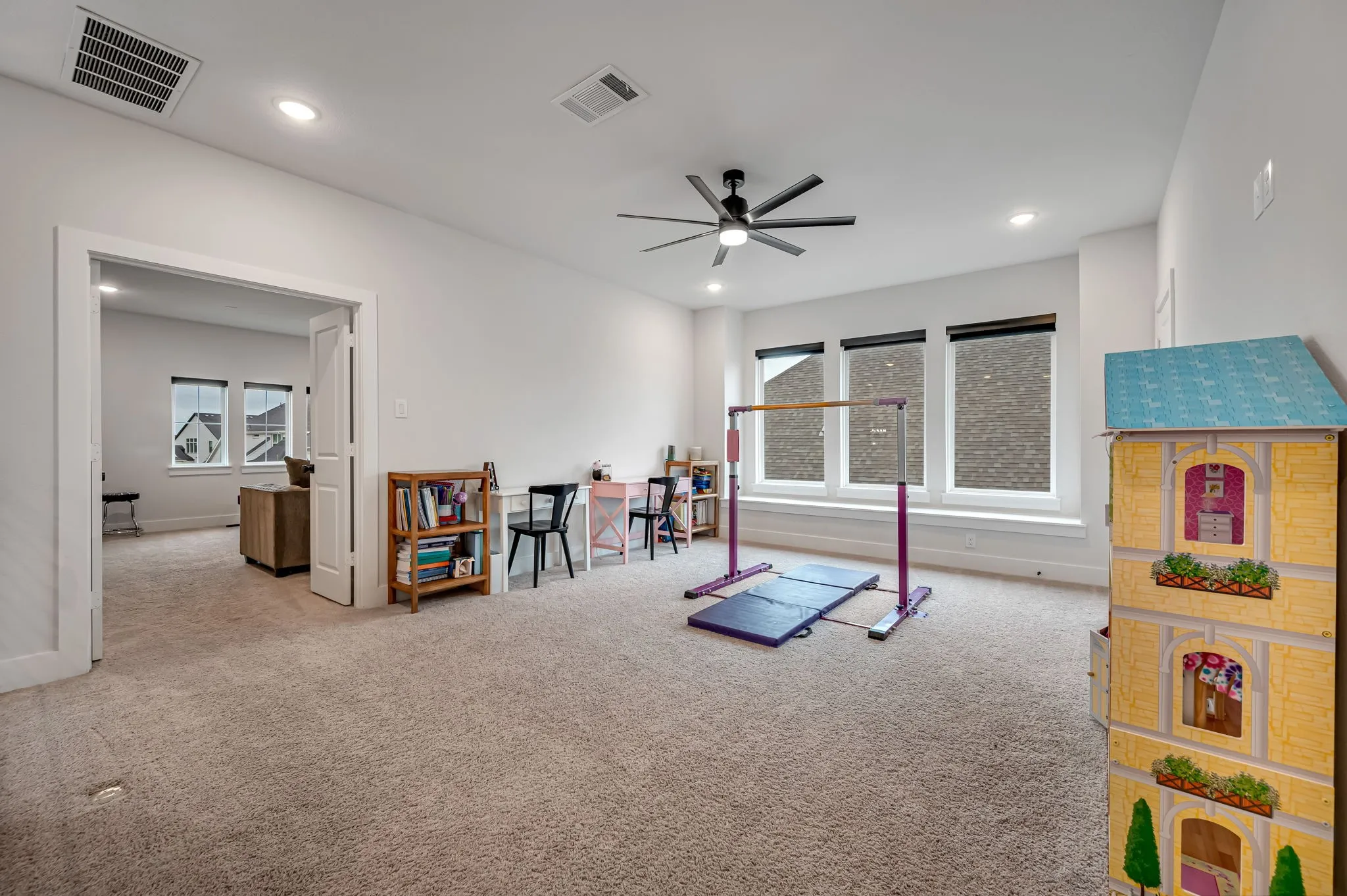 Single Family Residence For Sale in Denton County , 4610 Mayfield Drive, Prosper, Texas 75078, 4 Bedroom, 4 Bathroom, 3 Garage spaces, 3,532 Sqft, built in 2023, mls#21408018, Real Estate Agent in Prosper, Homes For Sale in Denton county, Homes For Sale in Prosper, Realtor in Prosper Texas, Real Estate Brokerage Independent Realty Texas, Luminita Cordes Realtor