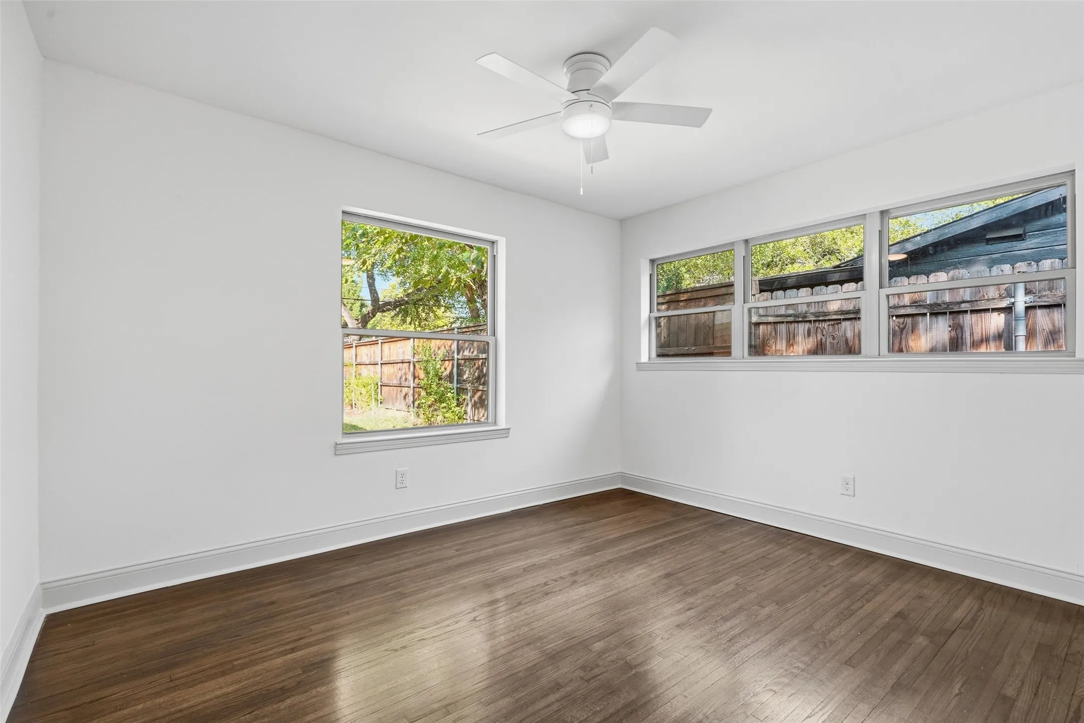 Single Family Residence For Sale in Tarrant County , 5432 Volder Drive, Fort Worth, Texas 76114, 3 Bedroom, 2 Bathroom, 1 Garage spaces, 1,790 Sqft, built in 1955, mls#21399886, Real Estate Agent in Fort Worth, Homes For Sale in Tarrant county, Homes For Sale in Fort Worth, Realtor in Fort Worth Texas, Real Estate Brokerage Independent Realty Texas, Luminita Cordes Realtor