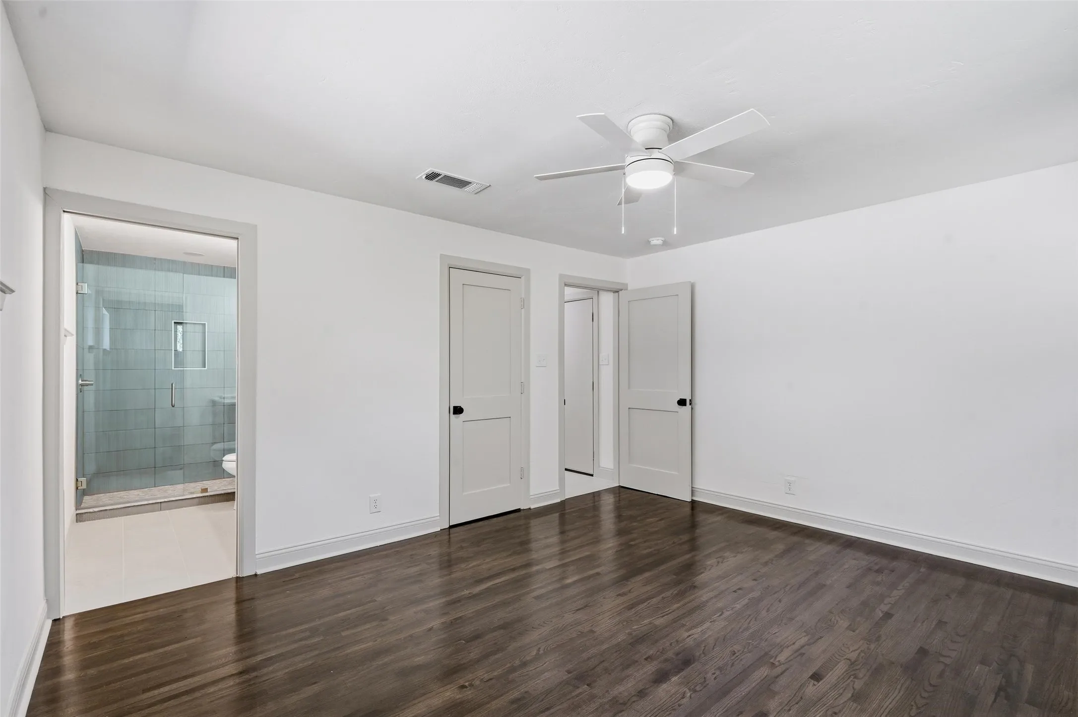 Single Family Residence For Sale in Tarrant County , 5432 Volder Drive, Fort Worth, Texas 76114, 3 Bedroom, 2 Bathroom, 1 Garage spaces, 1,790 Sqft, built in 1955, mls#21399886, Real Estate Agent in Fort Worth, Homes For Sale in Tarrant county, Homes For Sale in Fort Worth, Realtor in Fort Worth Texas, Real Estate Brokerage Independent Realty Texas, Luminita Cordes Realtor