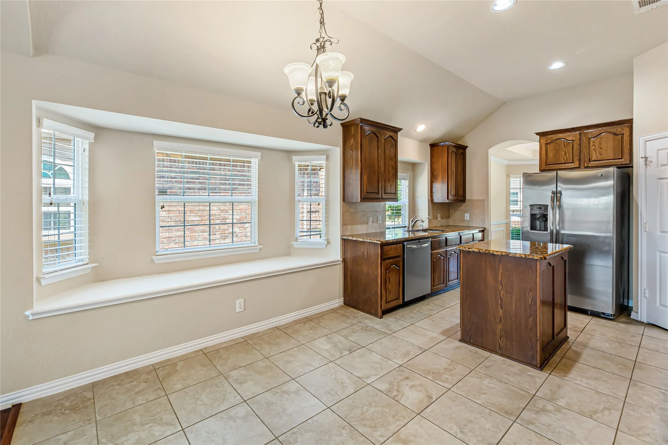 Single Family Residence For Rent in Denton County , 928 Wellington Drive, Lewisville, Texas 75067, 3 Bedroom, 2 Bathroom, 2 Garage spaces, 1,736 Sqft, built in 2013, mls#21408108, Real Estate Agent in Lewisville, Homes For Rent in Denton county, Homes For Rent in Lewisville, Realtor in Lewisville Texas, Real Estate Brokerage Independent Realty Texas, Luminita Cordes Realtor