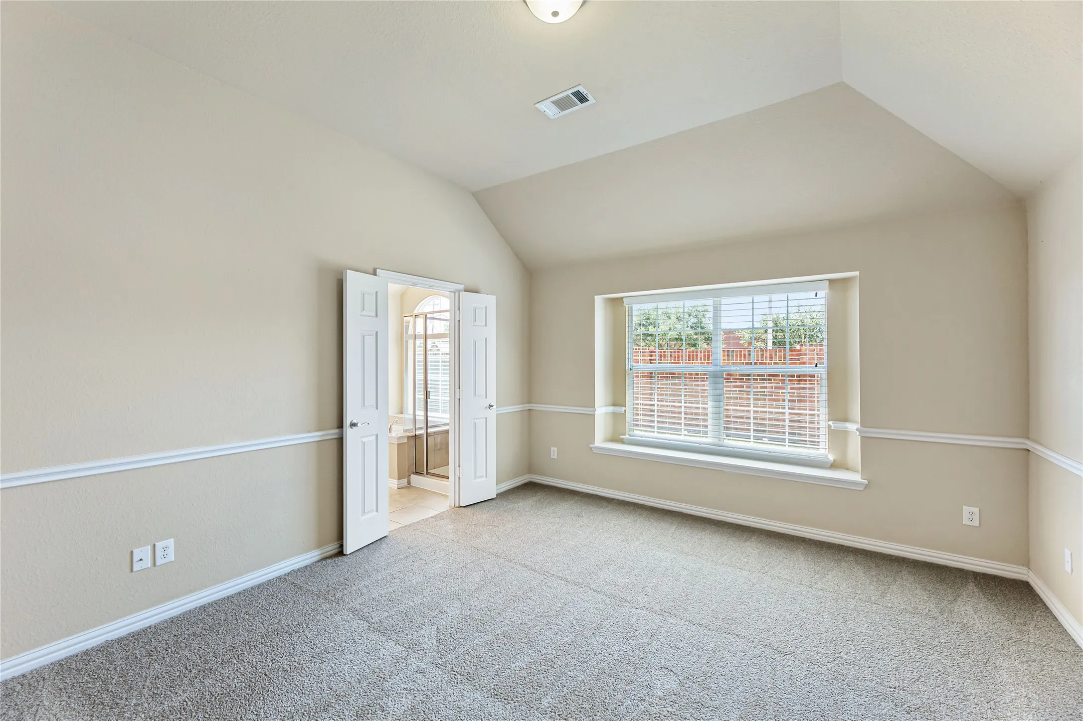 Single Family Residence For Rent in Denton County , 928 Wellington Drive, Lewisville, Texas 75067, 3 Bedroom, 2 Bathroom, 2 Garage spaces, 1,736 Sqft, built in 2013, mls#21408108, Real Estate Agent in Lewisville, Homes For Rent in Denton county, Homes For Rent in Lewisville, Realtor in Lewisville Texas, Real Estate Brokerage Independent Realty Texas, Luminita Cordes Realtor