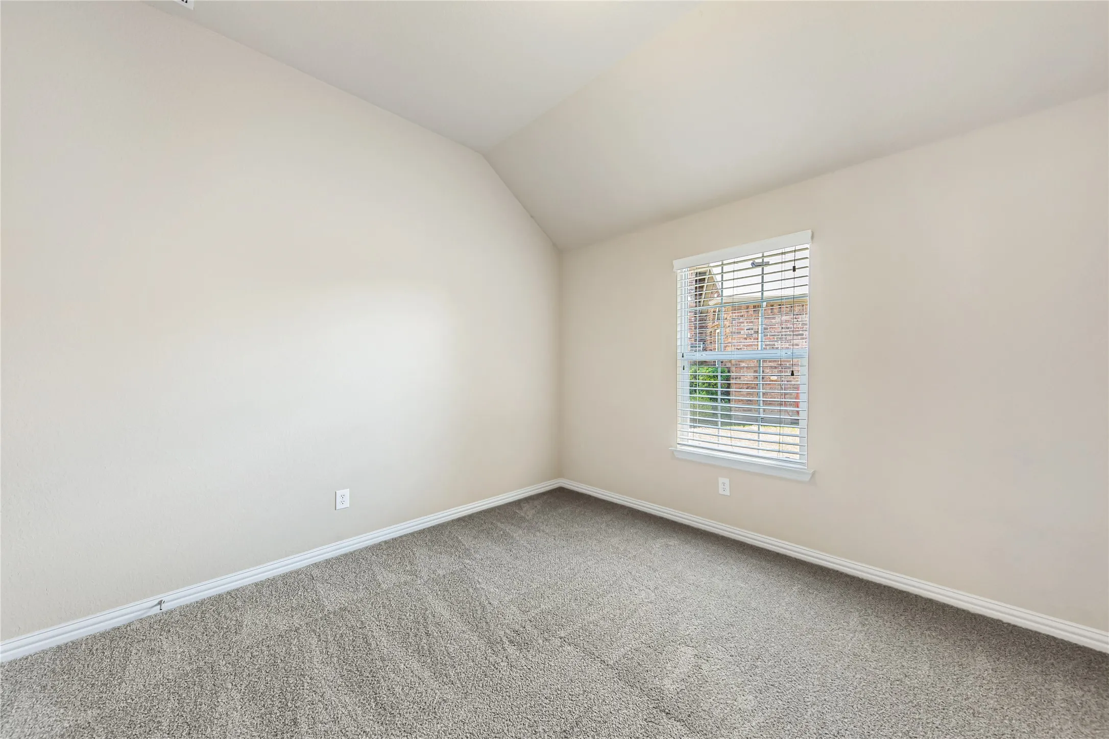 Single Family Residence For Rent in Denton County , 928 Wellington Drive, Lewisville, Texas 75067, 3 Bedroom, 2 Bathroom, 2 Garage spaces, 1,736 Sqft, built in 2013, mls#21408108, Real Estate Agent in Lewisville, Homes For Rent in Denton county, Homes For Rent in Lewisville, Realtor in Lewisville Texas, Real Estate Brokerage Independent Realty Texas, Luminita Cordes Realtor