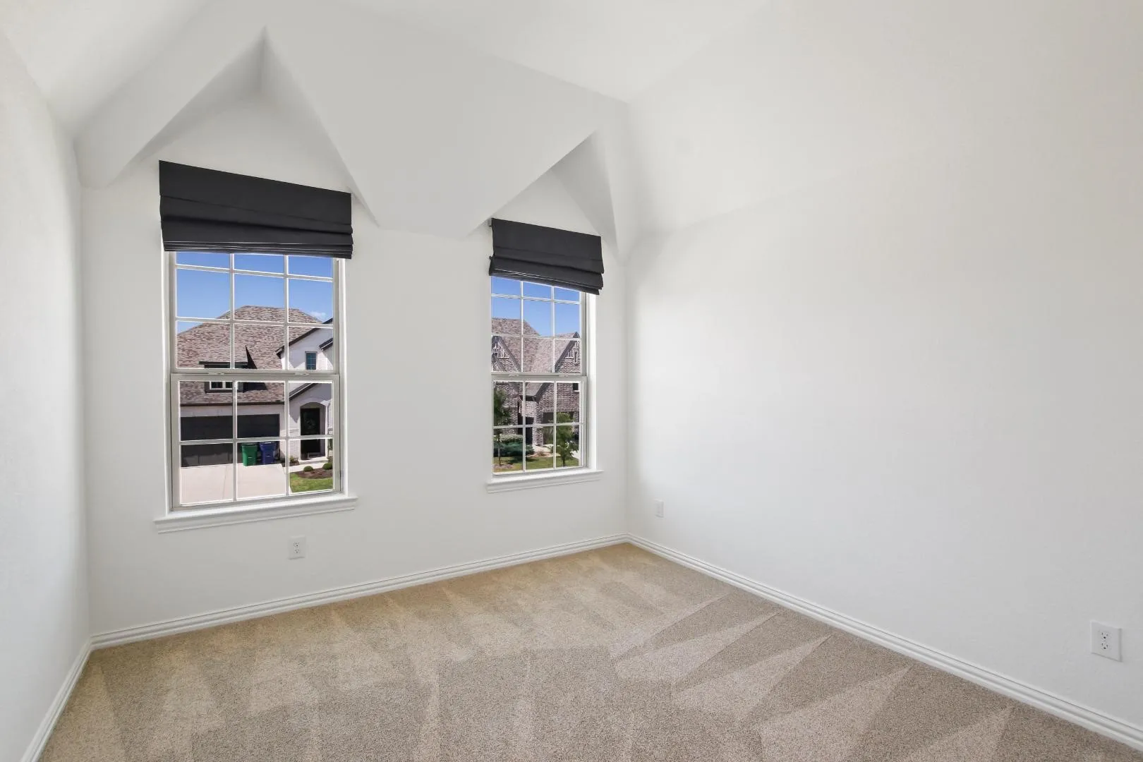 Single Family Residence For Rent in Collin County , 774 Corner Post Path, Celina, Texas 75009, 4 Bedroom, 4 Bathroom, 2 Garage spaces, 3,446 Sqft, built in 2019, mls#21407953, Real Estate Agent in Celina, Homes For Rent in Collin county, Homes For Rent in Celina, Realtor in Celina Texas, Real Estate Brokerage Independent Realty Texas, Luminita Cordes Realtor