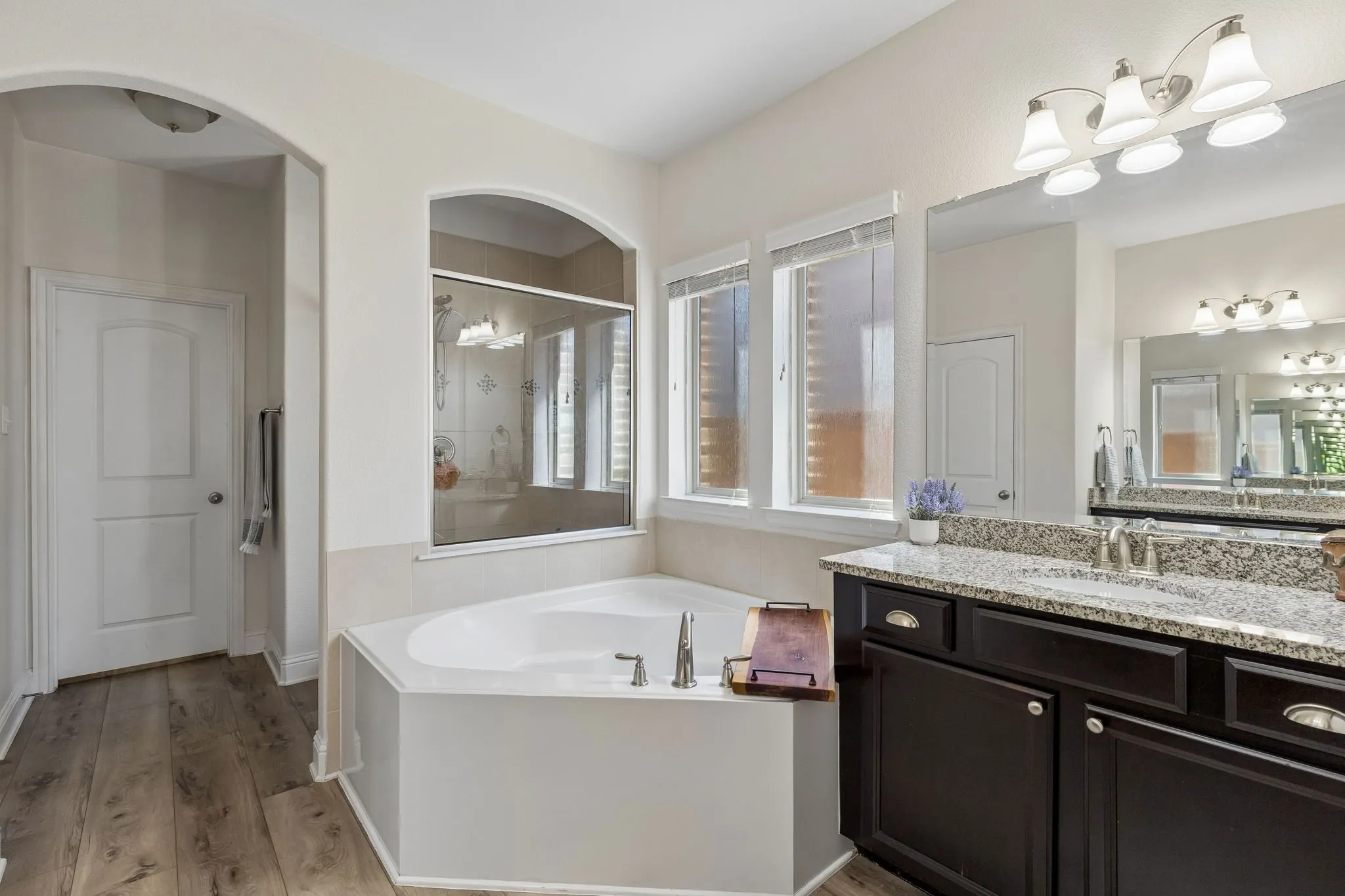 Single Family Residence For Sale in Collin County , 1308 Caney Creek Lane, Mc Kinney, Texas 75071, 4 Bedroom, 4 Bathroom, 2 Garage spaces, 2,738 Sqft, built in 2016, mls#21407432, Real Estate Agent in Mc Kinney, Homes For Sale in Collin county, Homes For Sale in Mc Kinney, Realtor in Mc Kinney Texas, Real Estate Brokerage Independent Realty Texas, Luminita Cordes Realtor