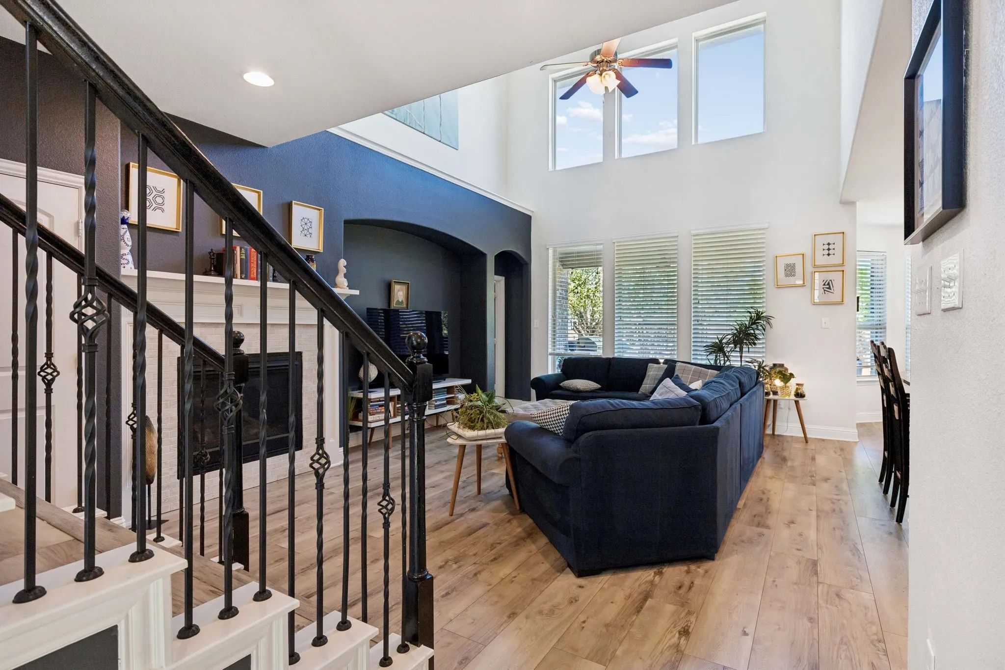 Single Family Residence For Sale in Collin County , 1308 Caney Creek Lane, Mc Kinney, Texas 75071, 4 Bedroom, 4 Bathroom, 2 Garage spaces, 2,738 Sqft, built in 2016, mls#21407432, Real Estate Agent in Mc Kinney, Homes For Sale in Collin county, Homes For Sale in Mc Kinney, Realtor in Mc Kinney Texas, Real Estate Brokerage Independent Realty Texas, Luminita Cordes Realtor