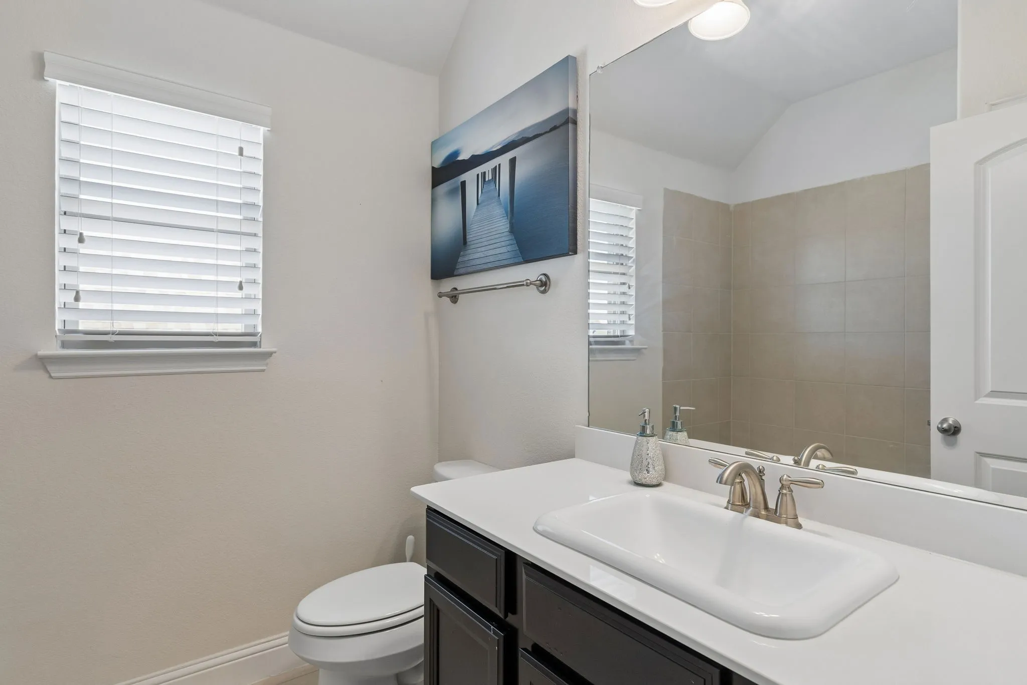 Single Family Residence For Sale in Collin County , 1308 Caney Creek Lane, Mc Kinney, Texas 75071, 4 Bedroom, 4 Bathroom, 2 Garage spaces, 2,738 Sqft, built in 2016, mls#21407432, Real Estate Agent in Mc Kinney, Homes For Sale in Collin county, Homes For Sale in Mc Kinney, Realtor in Mc Kinney Texas, Real Estate Brokerage Independent Realty Texas, Luminita Cordes Realtor
