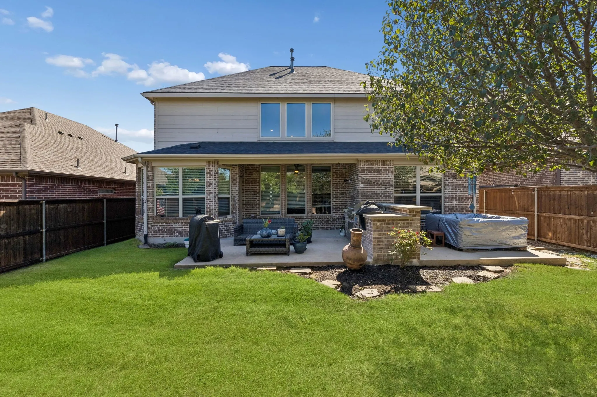 Single Family Residence For Sale in Collin County , 1308 Caney Creek Lane, Mc Kinney, Texas 75071, 4 Bedroom, 4 Bathroom, 2 Garage spaces, 2,738 Sqft, built in 2016, mls#21407432, Real Estate Agent in Mc Kinney, Homes For Sale in Collin county, Homes For Sale in Mc Kinney, Realtor in Mc Kinney Texas, Real Estate Brokerage Independent Realty Texas, Luminita Cordes Realtor