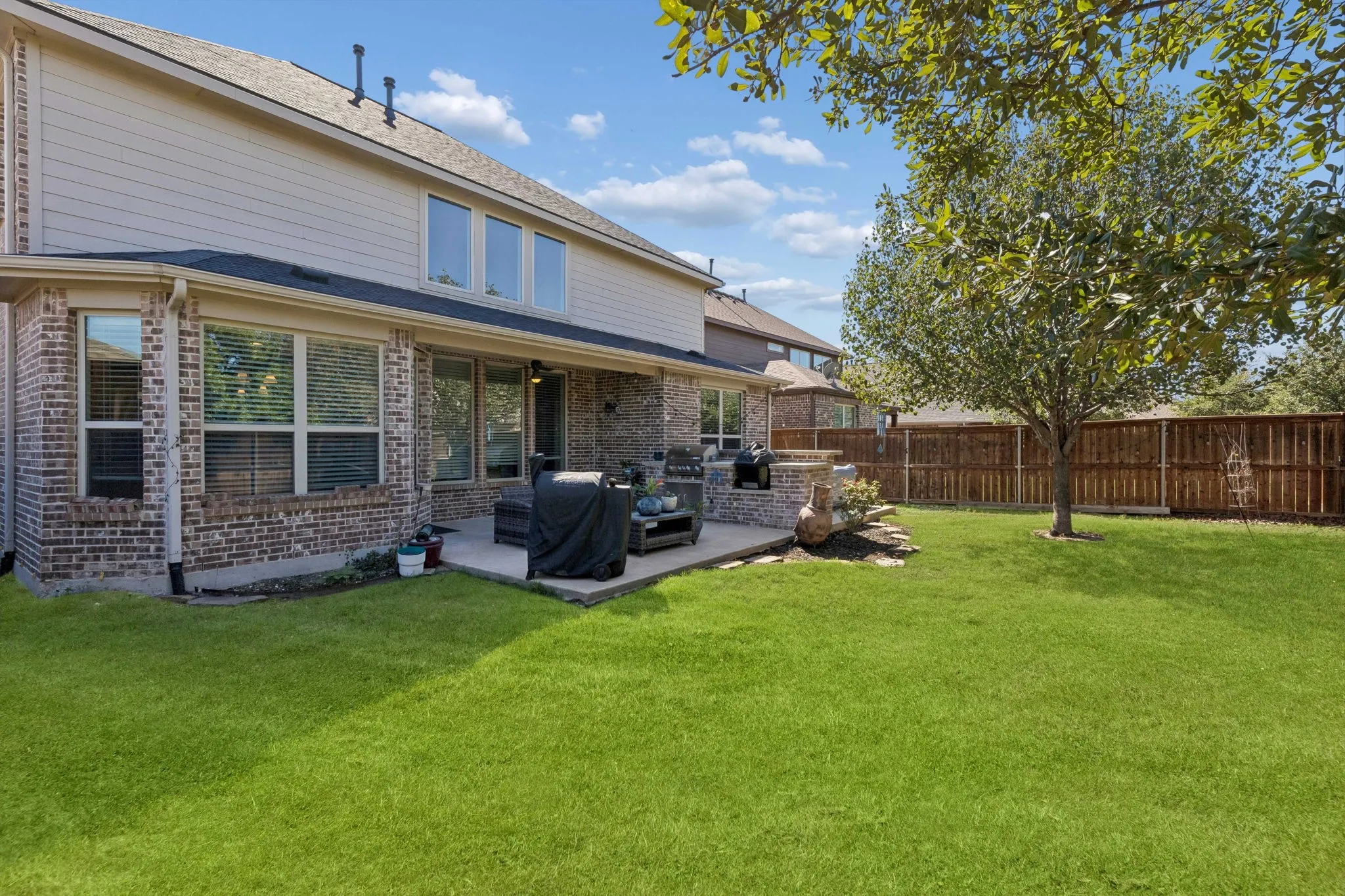 Single Family Residence For Sale in Collin County , 1308 Caney Creek Lane, Mc Kinney, Texas 75071, 4 Bedroom, 4 Bathroom, 2 Garage spaces, 2,738 Sqft, built in 2016, mls#21407432, Real Estate Agent in Mc Kinney, Homes For Sale in Collin county, Homes For Sale in Mc Kinney, Realtor in Mc Kinney Texas, Real Estate Brokerage Independent Realty Texas, Luminita Cordes Realtor
