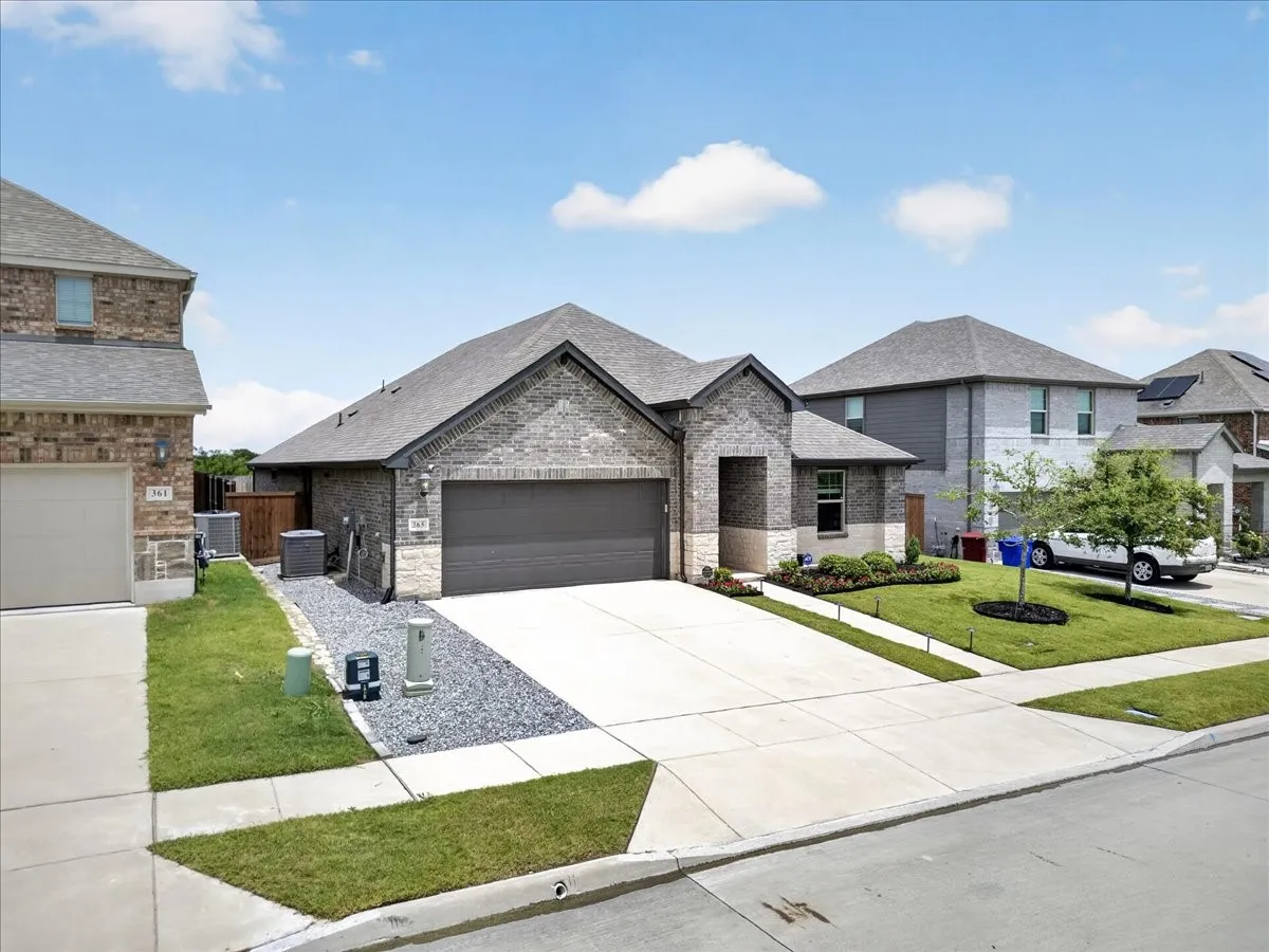Single Family Residence For Rent in Rockwall County , 365 Mohan Drive, Royse City, Texas 75189, 4 Bedroom, 3 Bathroom, 2 Garage spaces, 2,226 Sqft, built in 2022, mls#21408110, Real Estate Agent in Royse City, Homes For Rent in Rockwall county, Homes For Rent in Royse City, Realtor in Royse City Texas, Real Estate Brokerage Independent Realty Texas, Luminita Cordes Realtor