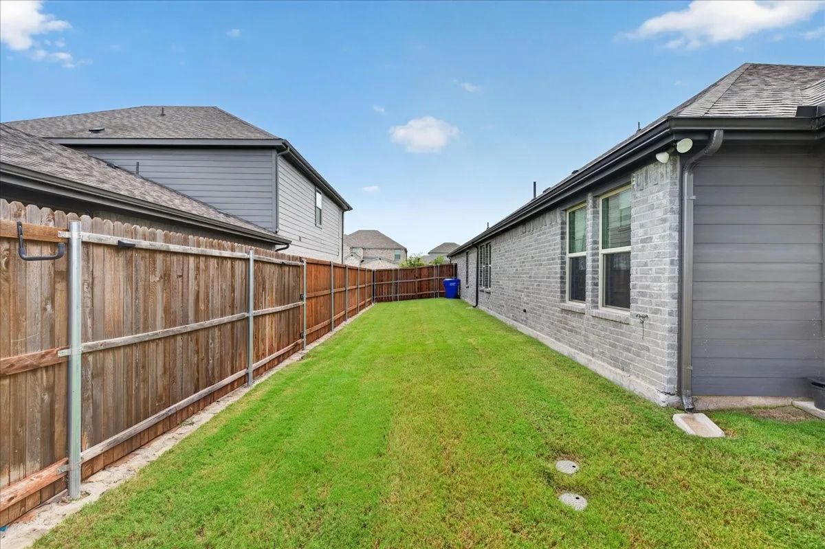Single Family Residence For Rent in Rockwall County , 365 Mohan Drive, Royse City, Texas 75189, 4 Bedroom, 3 Bathroom, 2 Garage spaces, 2,226 Sqft, built in 2022, mls#21408110, Real Estate Agent in Royse City, Homes For Rent in Rockwall county, Homes For Rent in Royse City, Realtor in Royse City Texas, Real Estate Brokerage Independent Realty Texas, Luminita Cordes Realtor